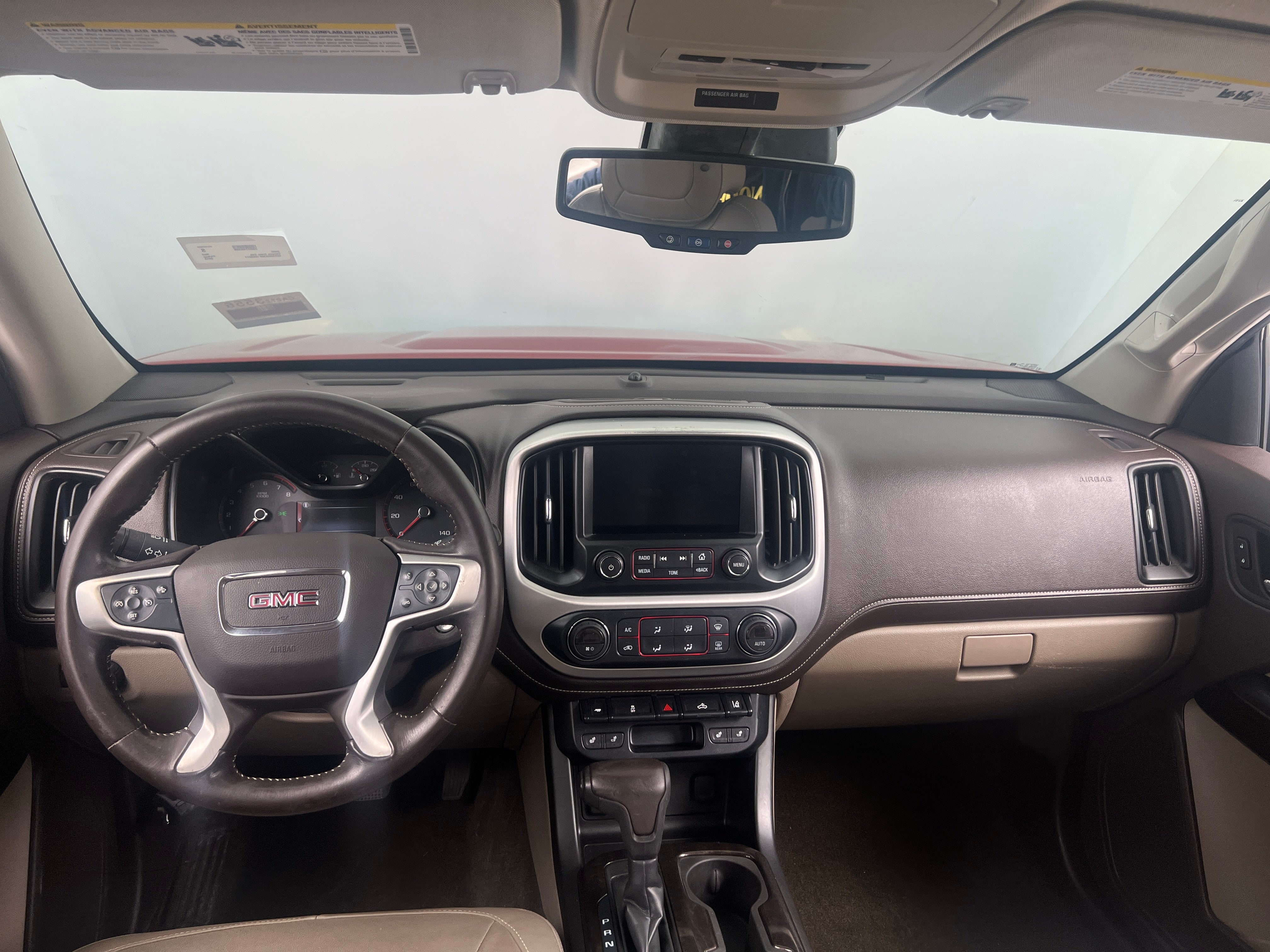 2015 GMC Canyon SLT 2