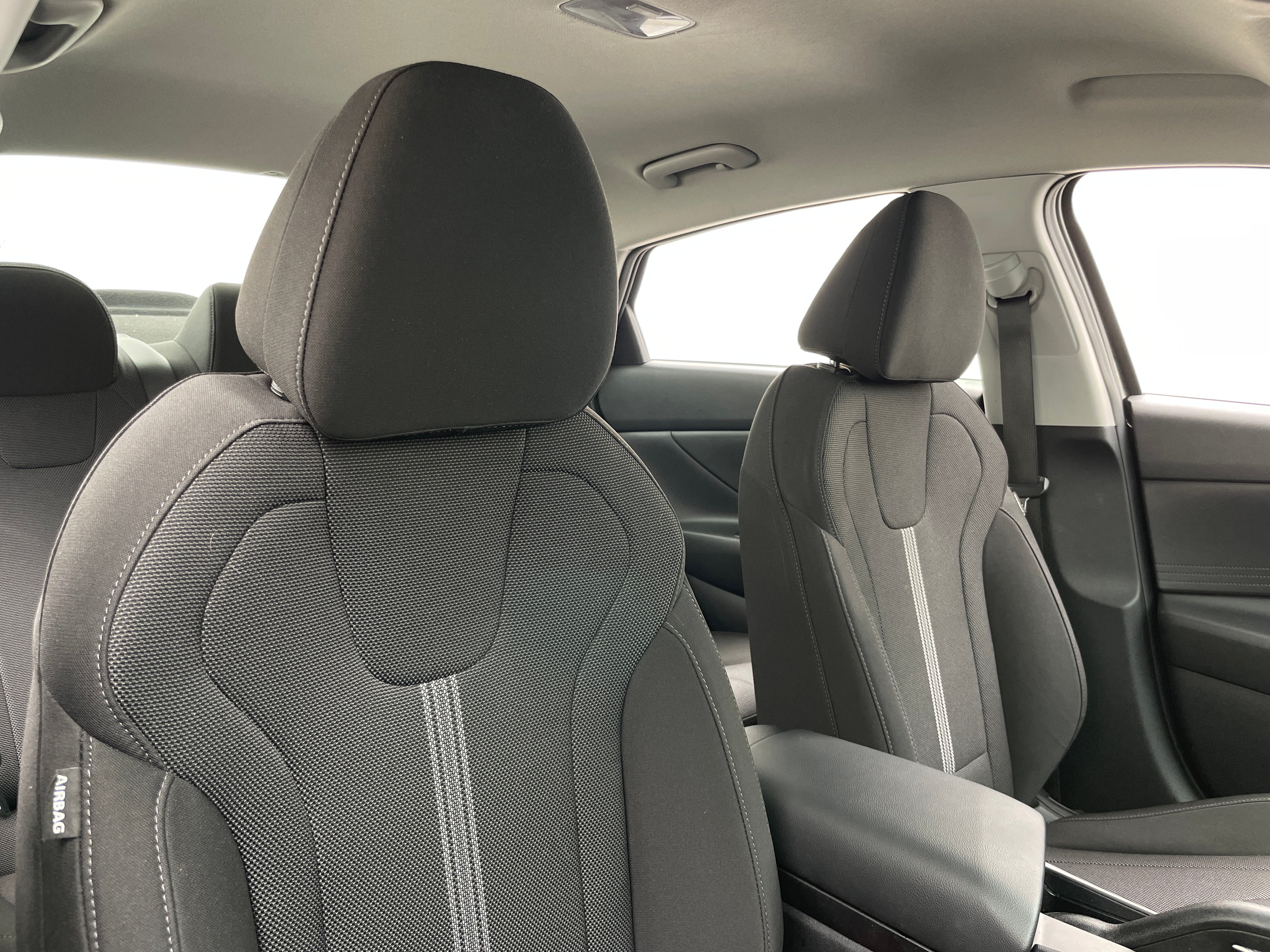 2021 Hyundai Elantra SE 2