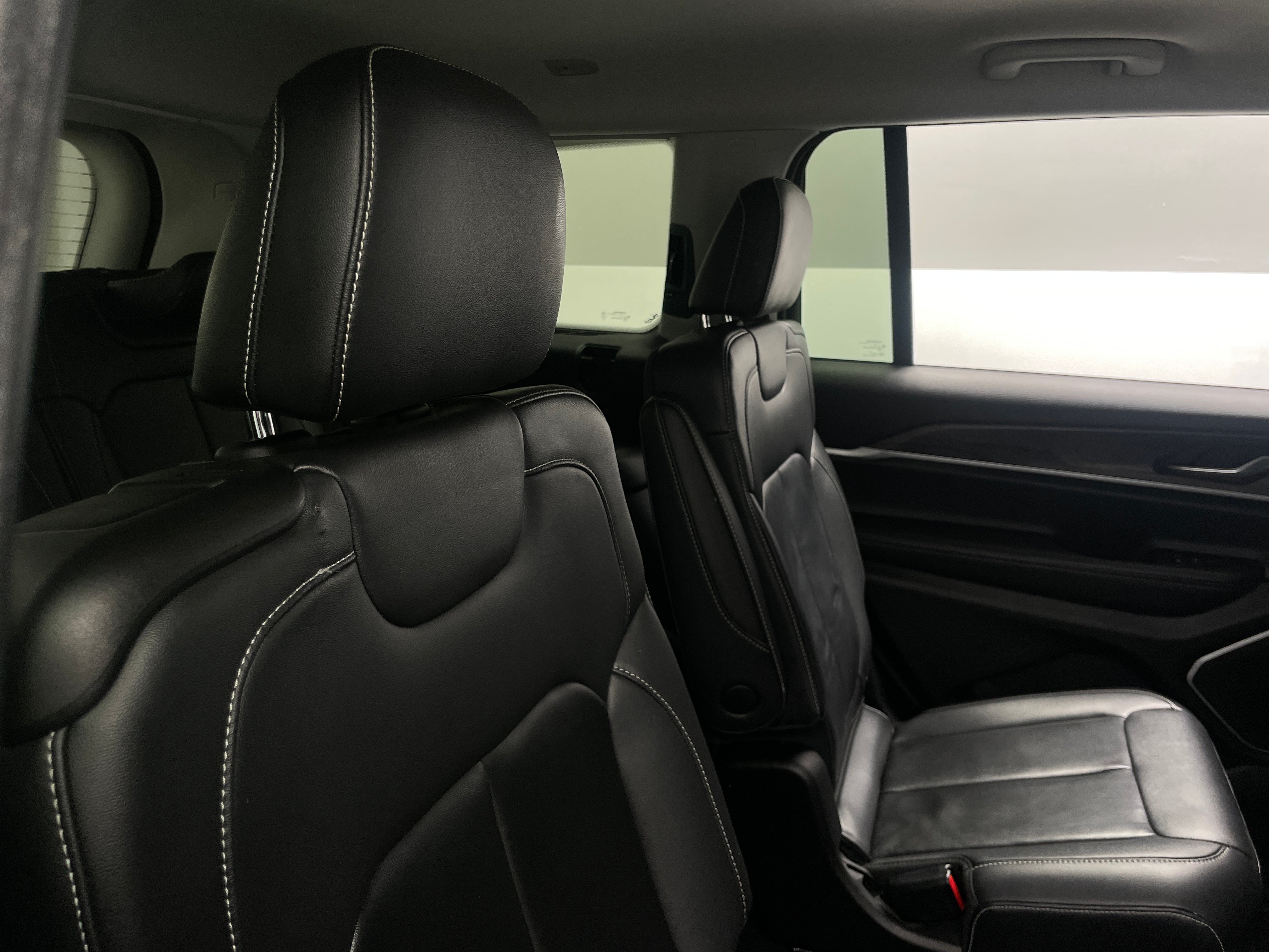 2022 Jeep Grand Cherokee L Limited Edition 5