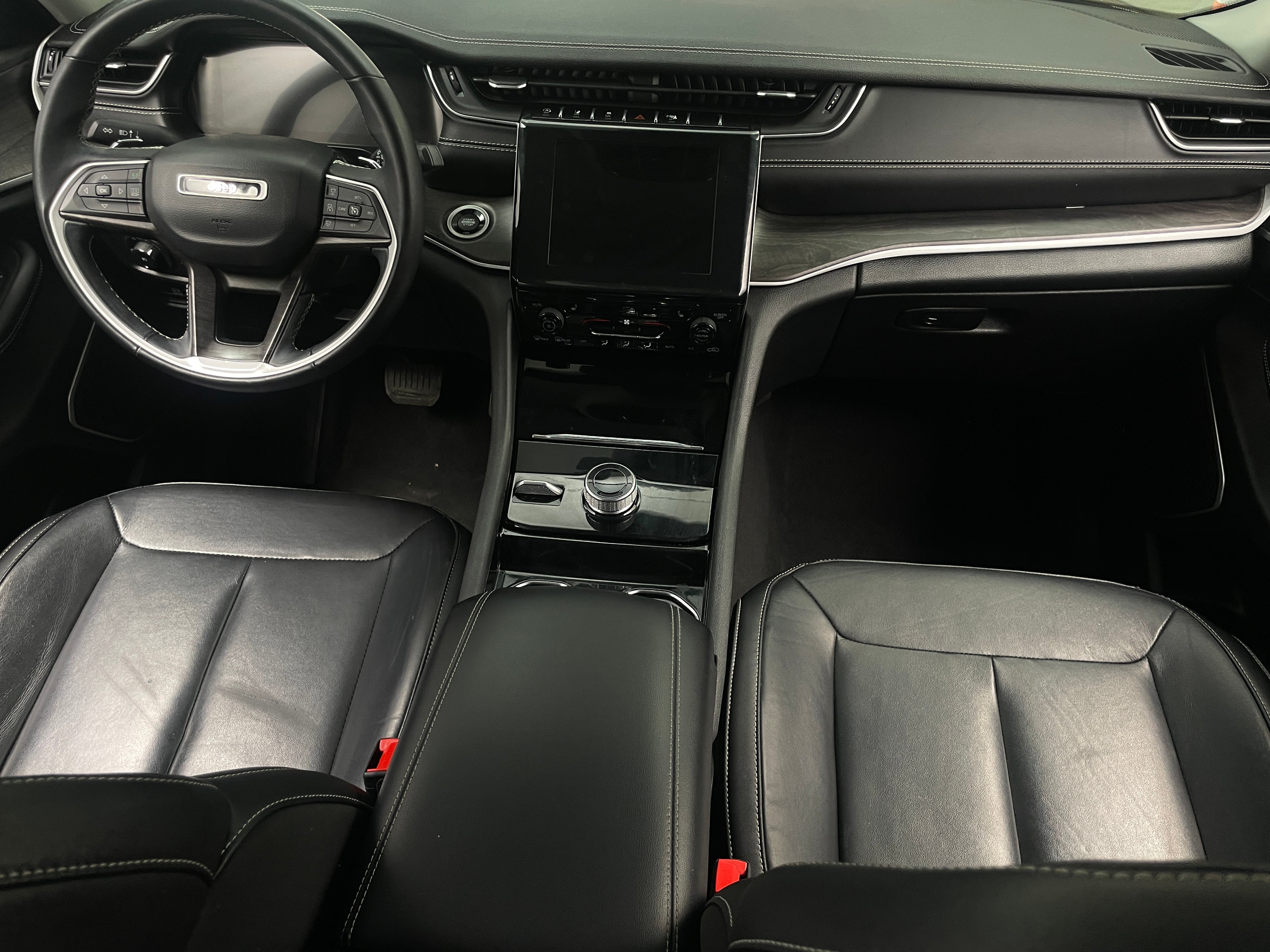 2022 Jeep Grand Cherokee L Limited Edition 2