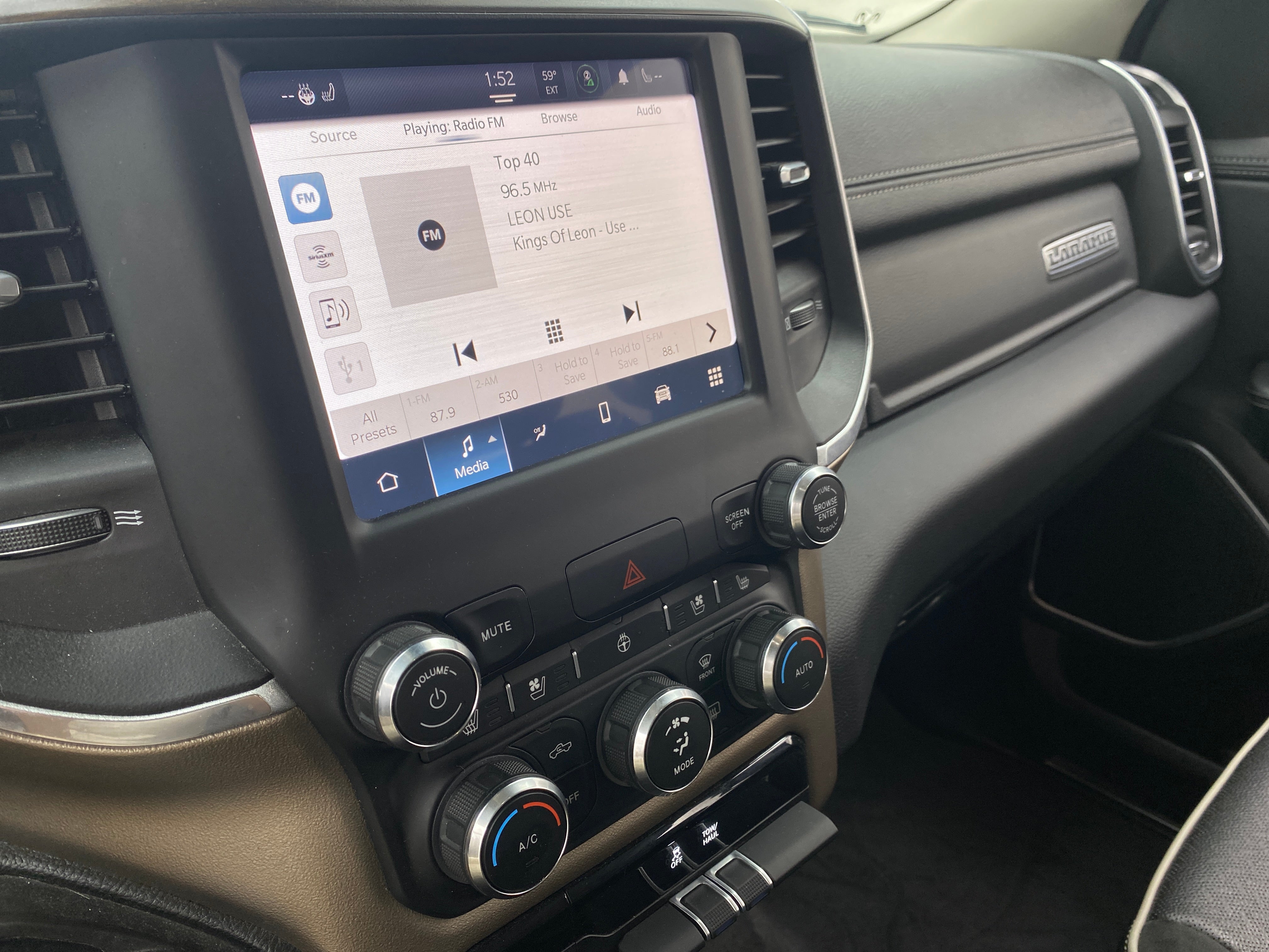 2022 RAM 1500 Laramie 3