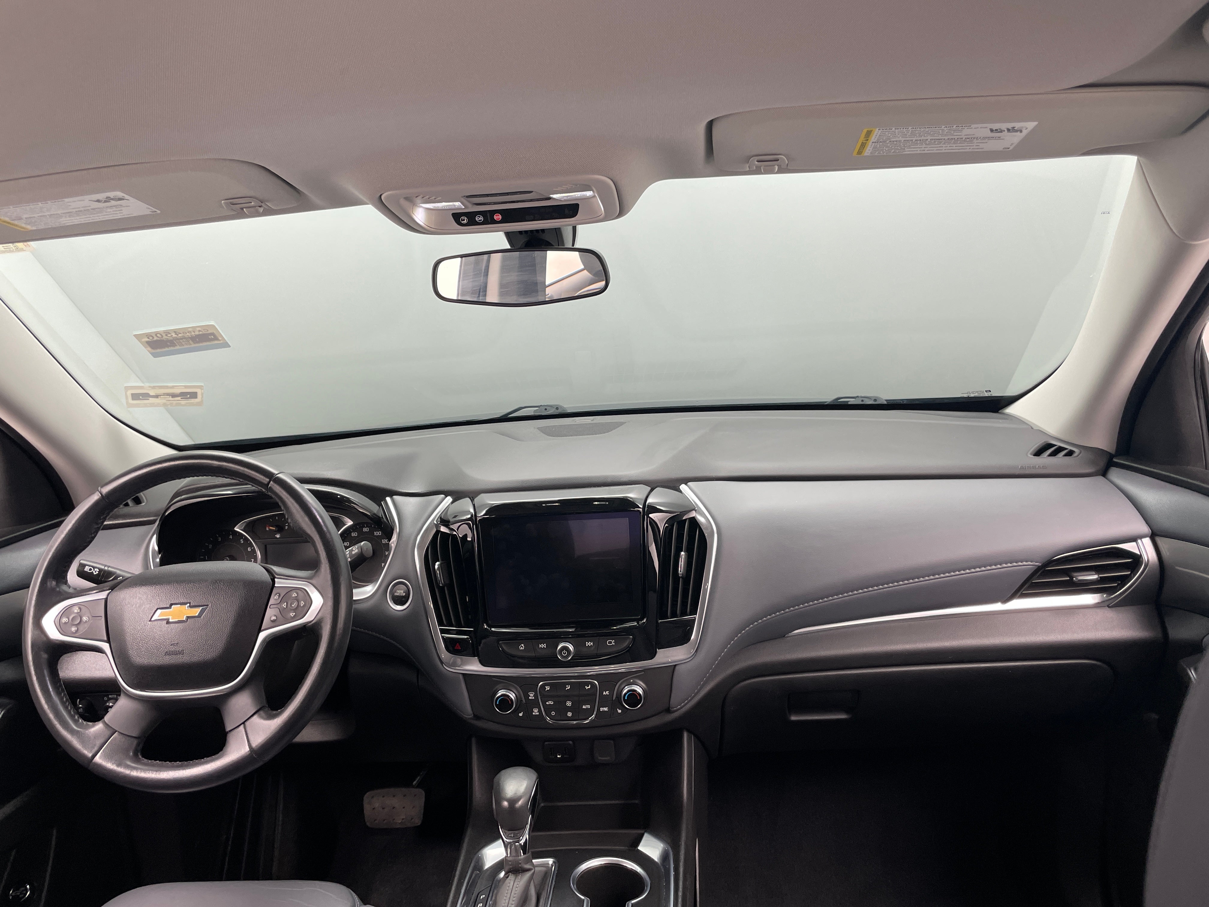 2021 Chevrolet Traverse LT 2