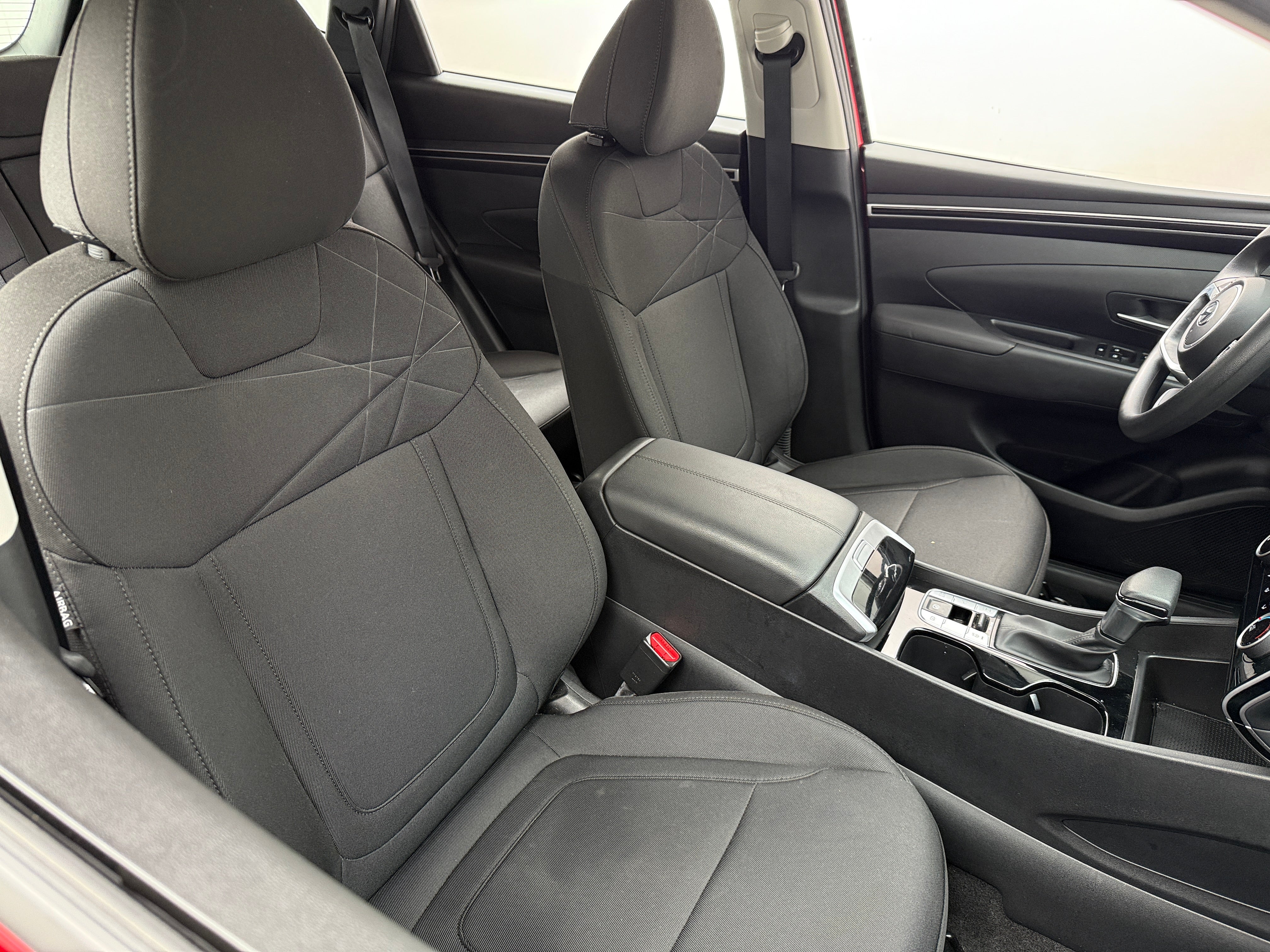 2022 Hyundai Tucson SE 2