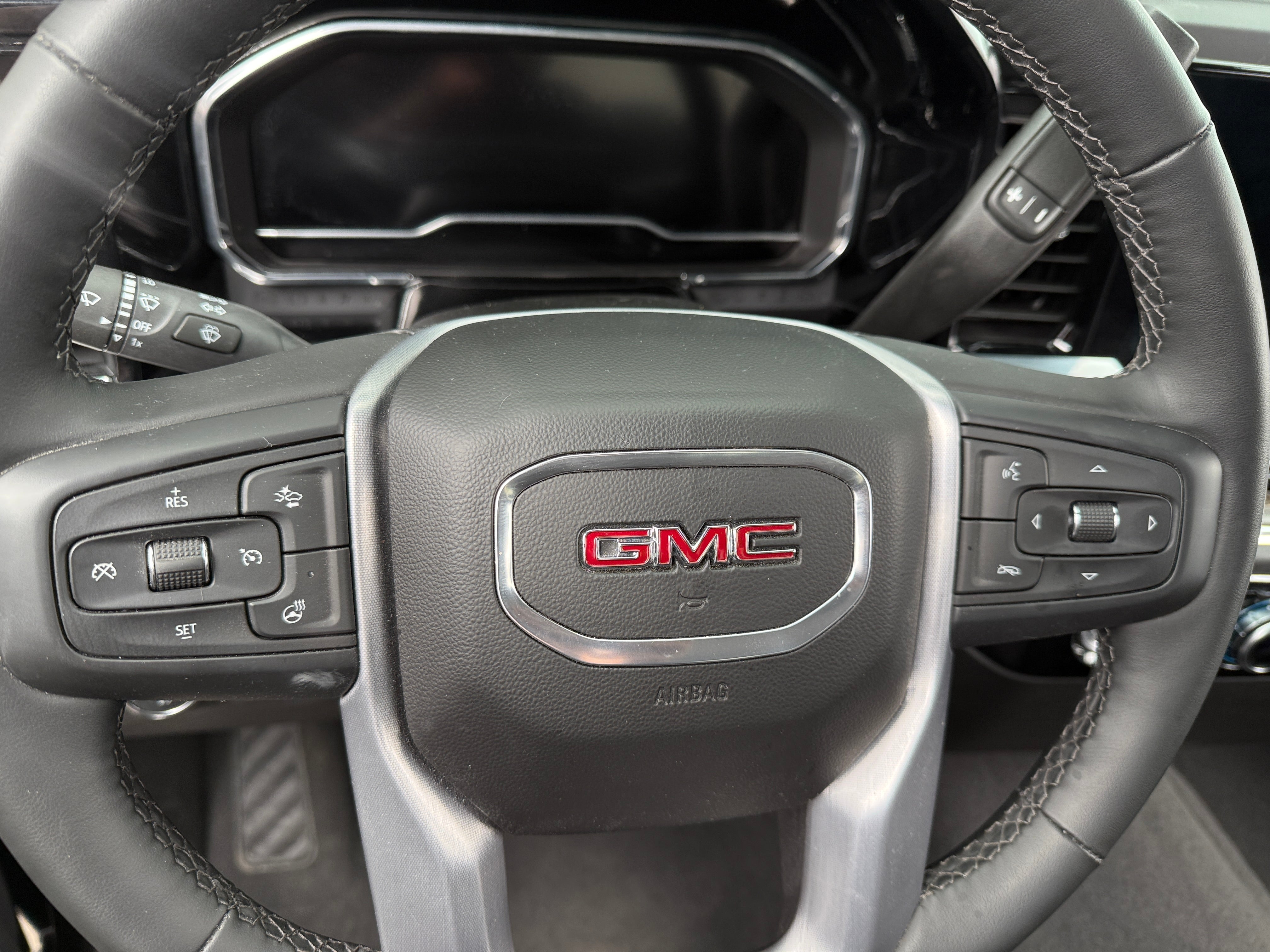 2024 GMC Sierra 1500 Elevation 5
