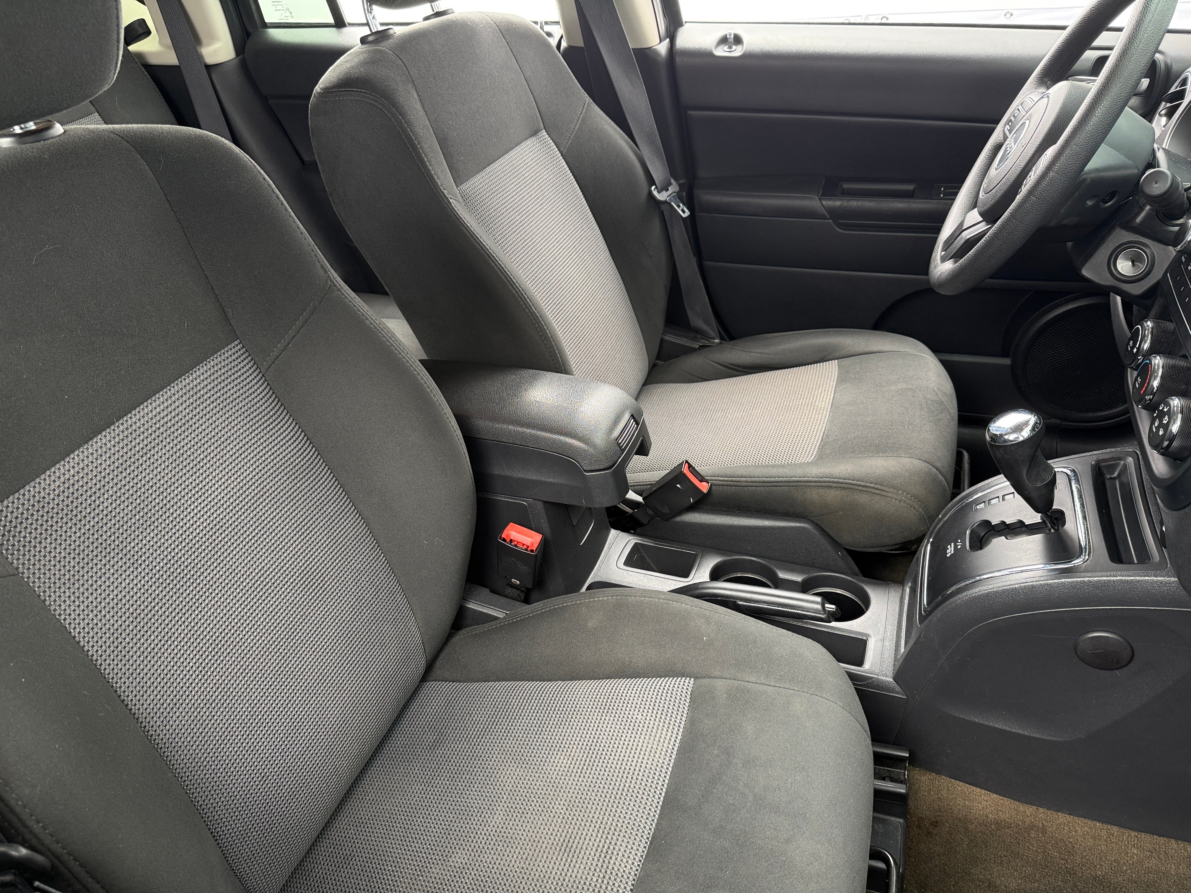 2016 Jeep Compass Sport 2