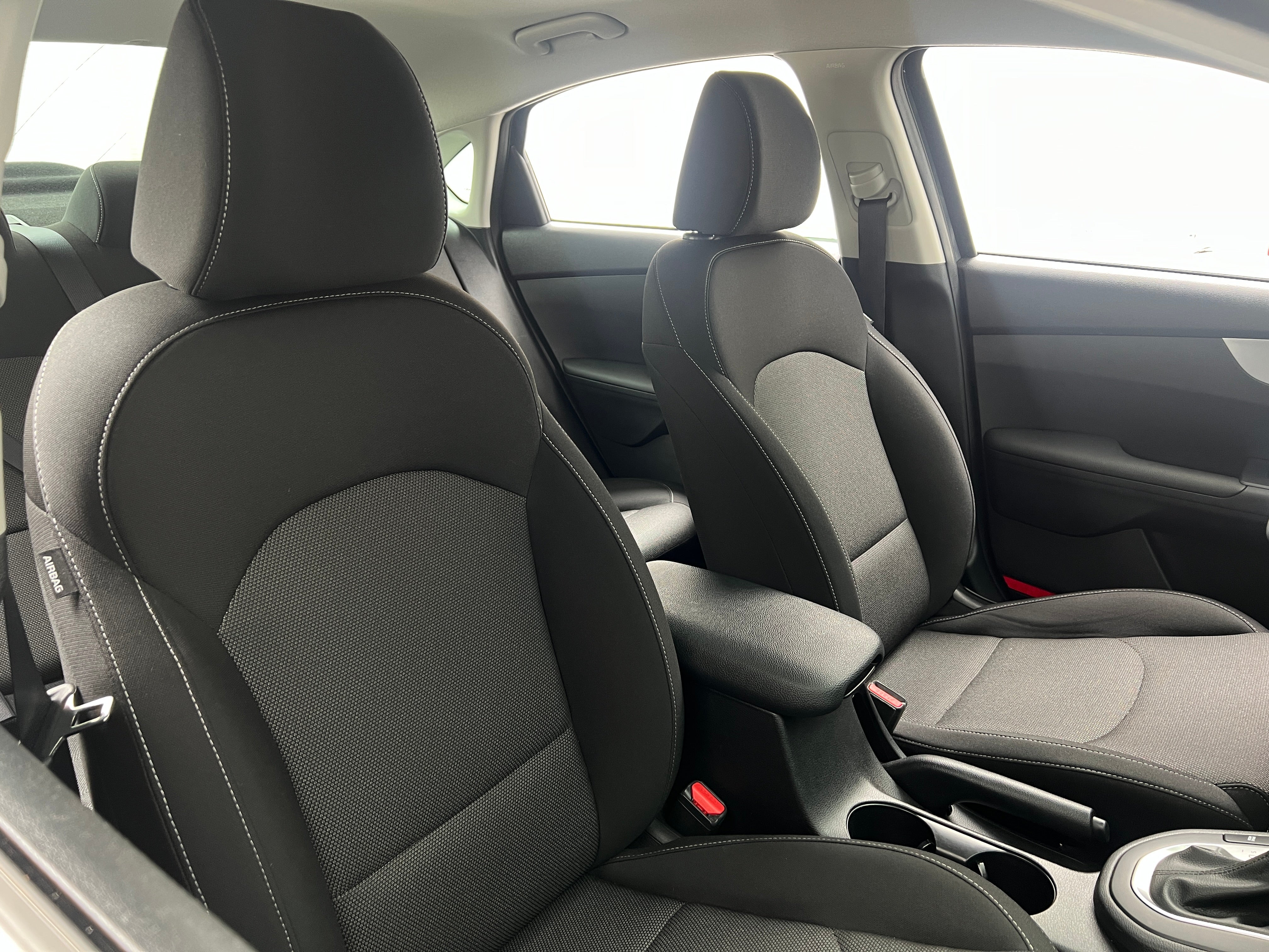 2022 Kia Forte FE 2