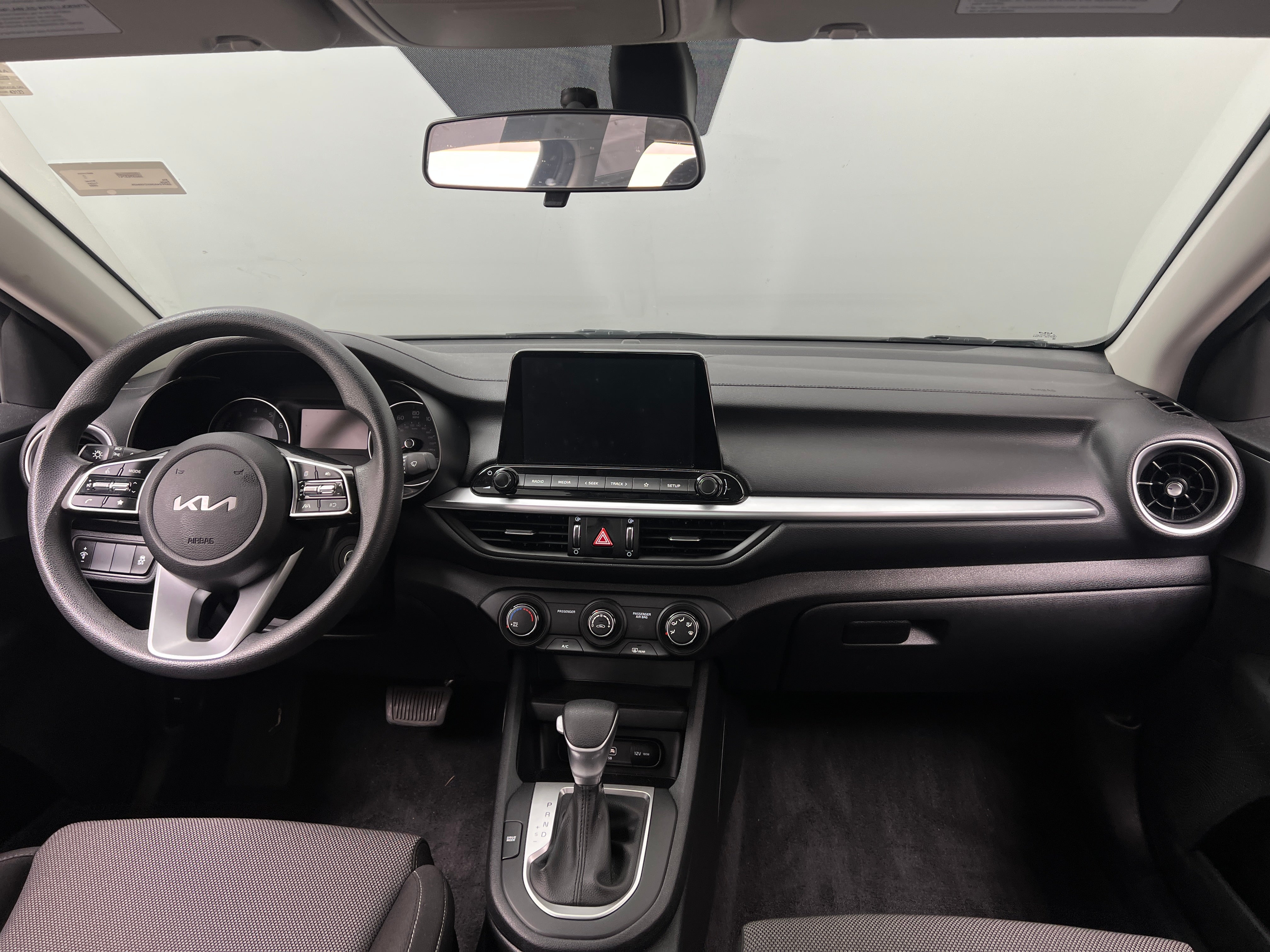 2022 Kia Forte FE 3