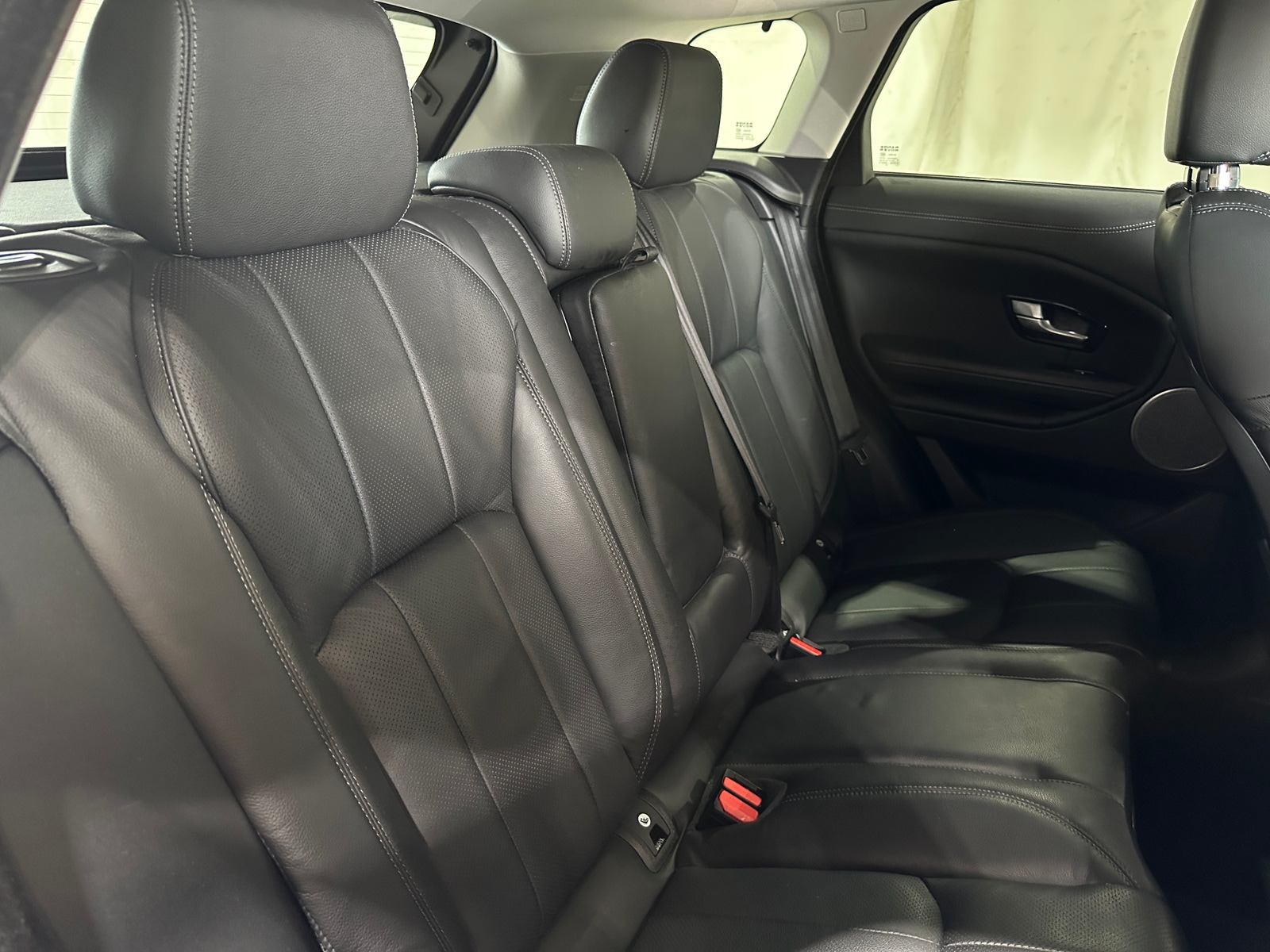 Thumbnail: 2019 Land Rover Range Rover Evoque - 5