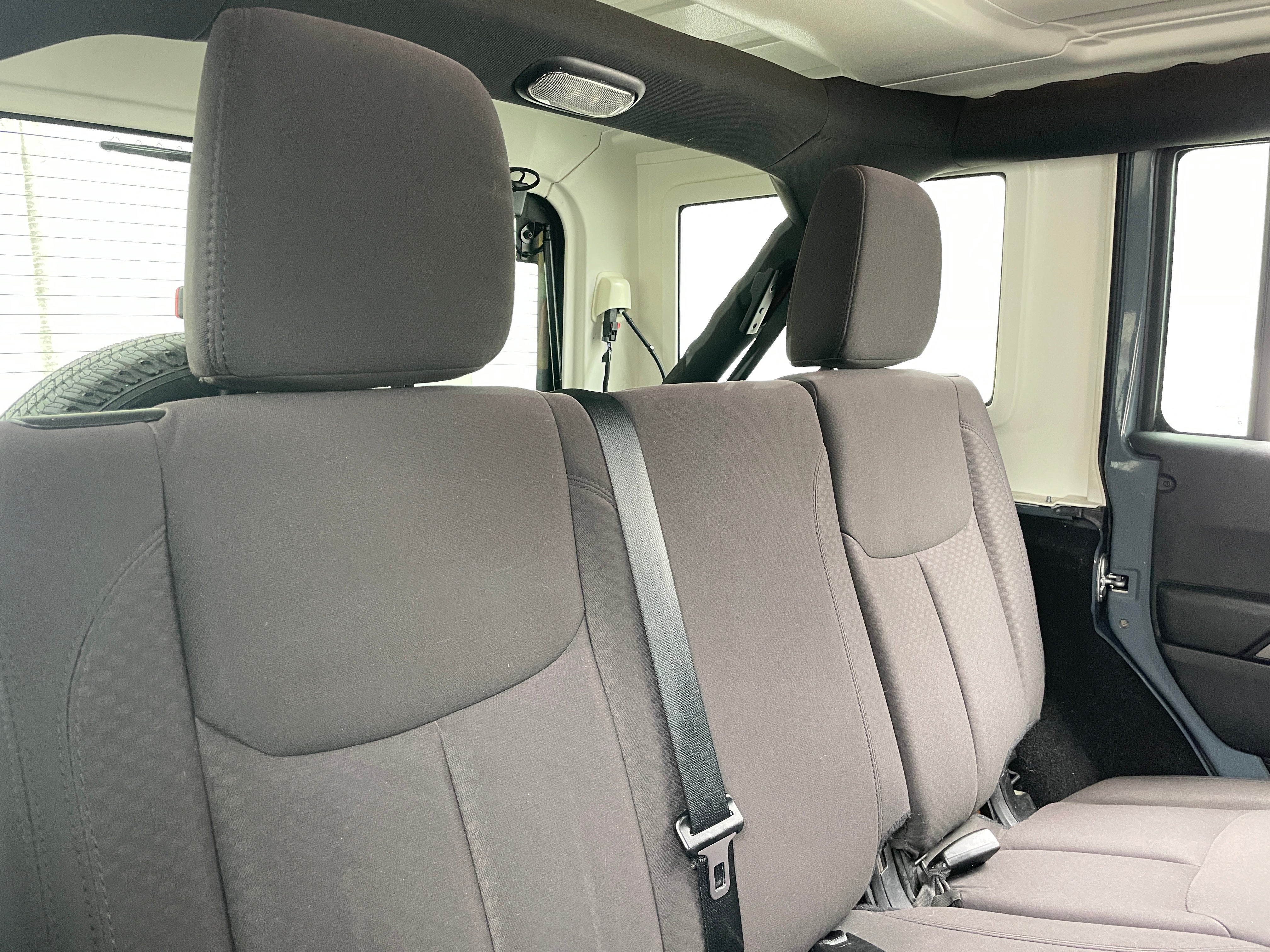 2014 Jeep Wrangler Unlimited Sport S 6