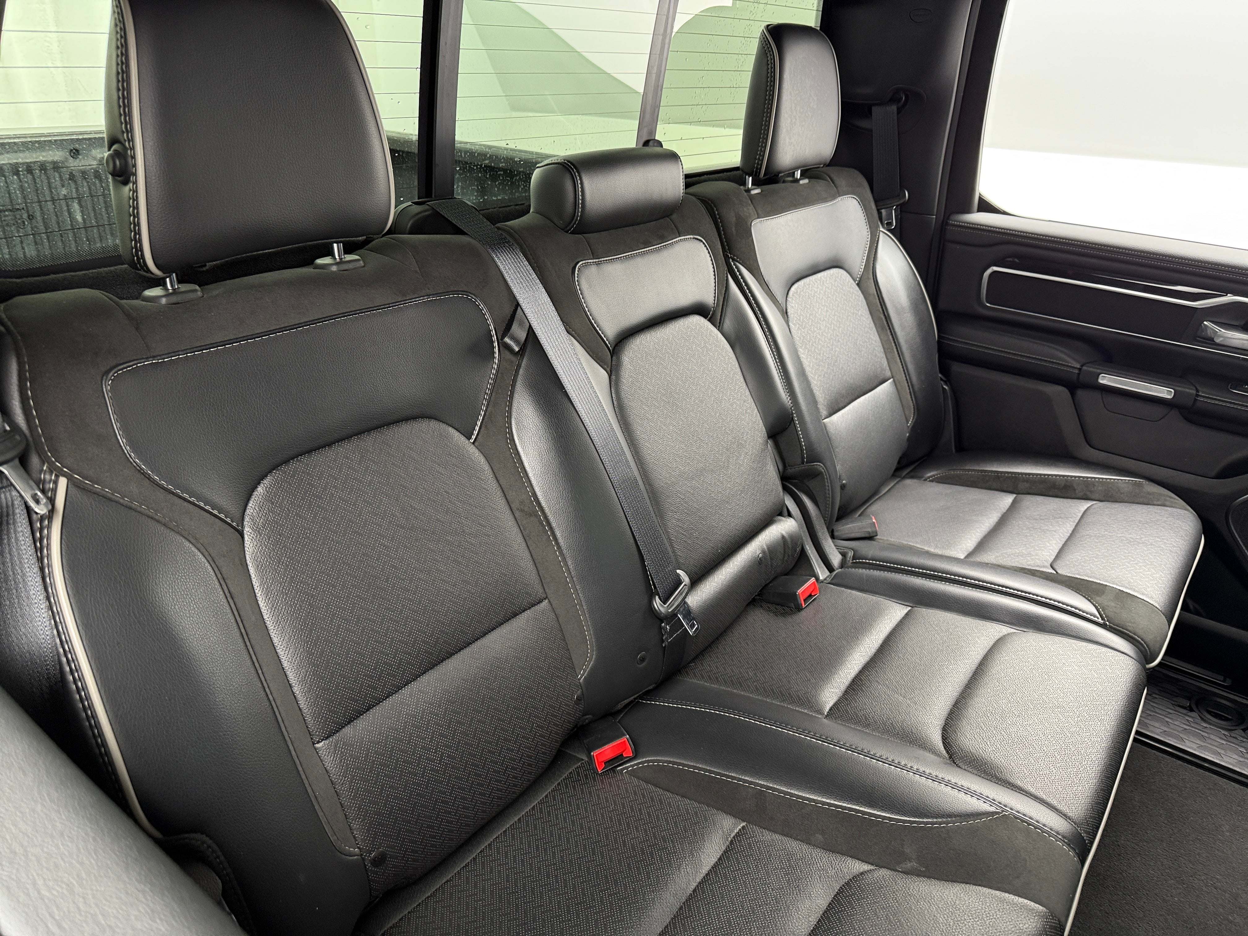 2019 RAM 1500 Laramie 5
