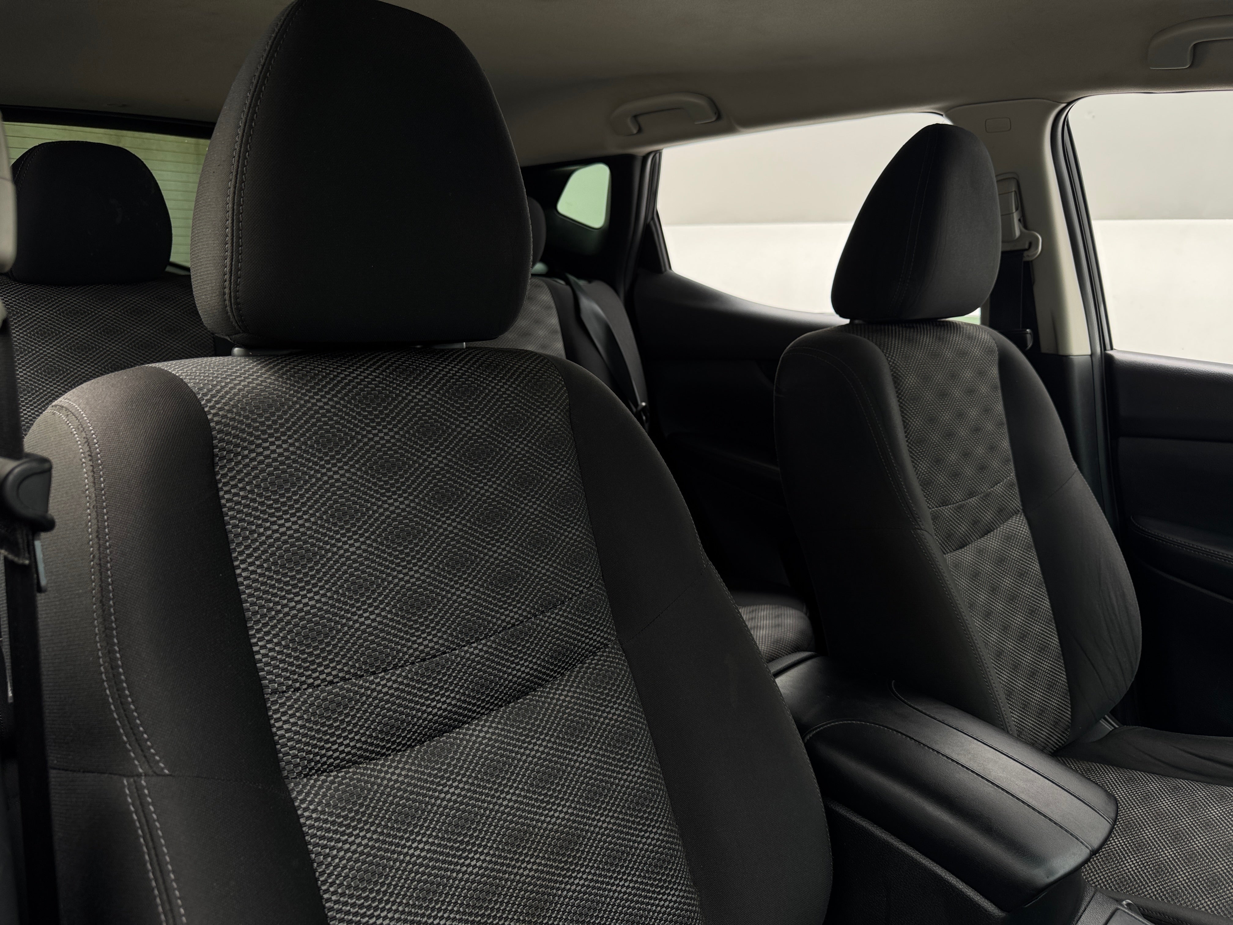 2019 Nissan Rogue Sport SV 2