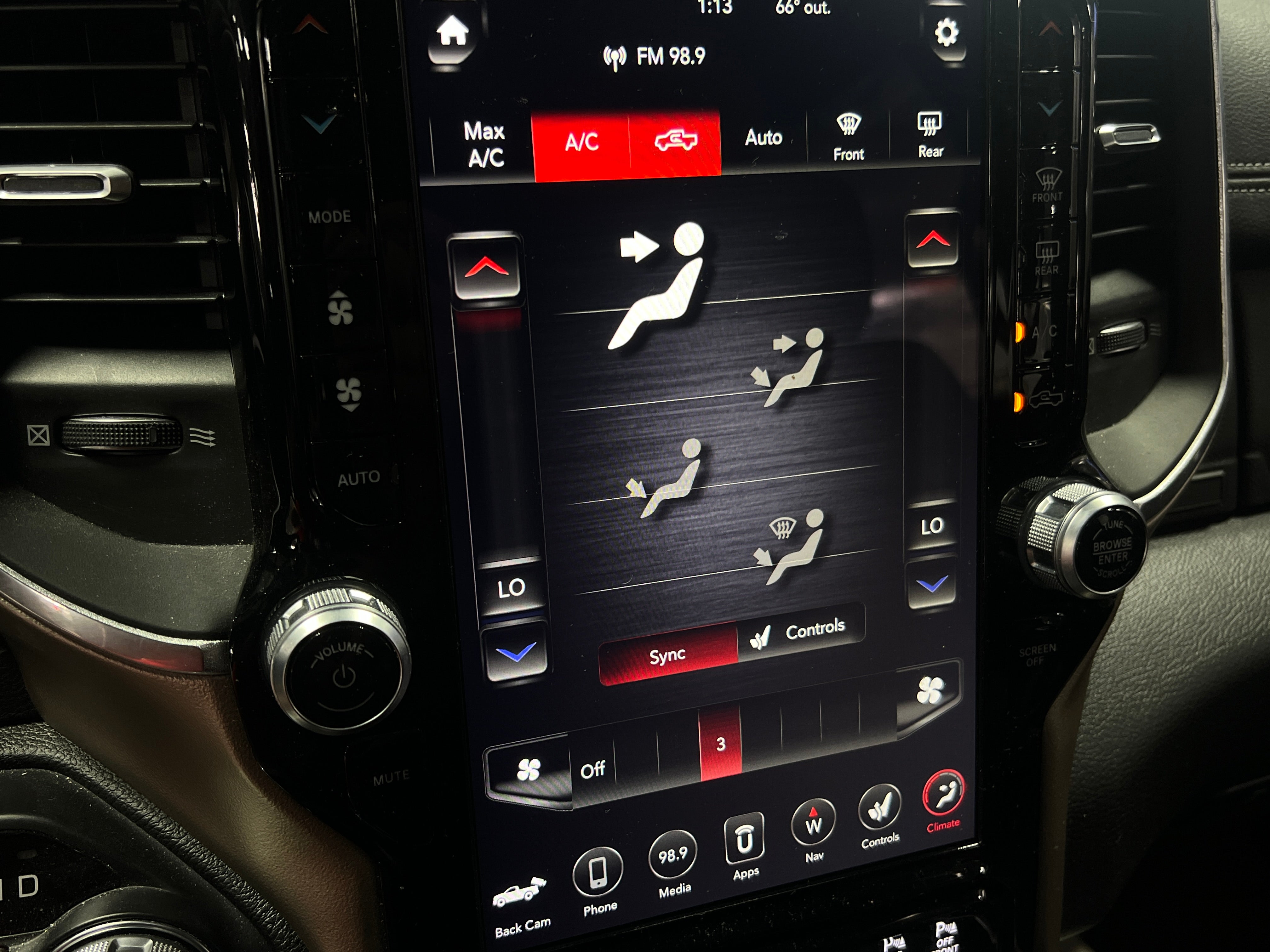2019 RAM 1500 Laramie 3