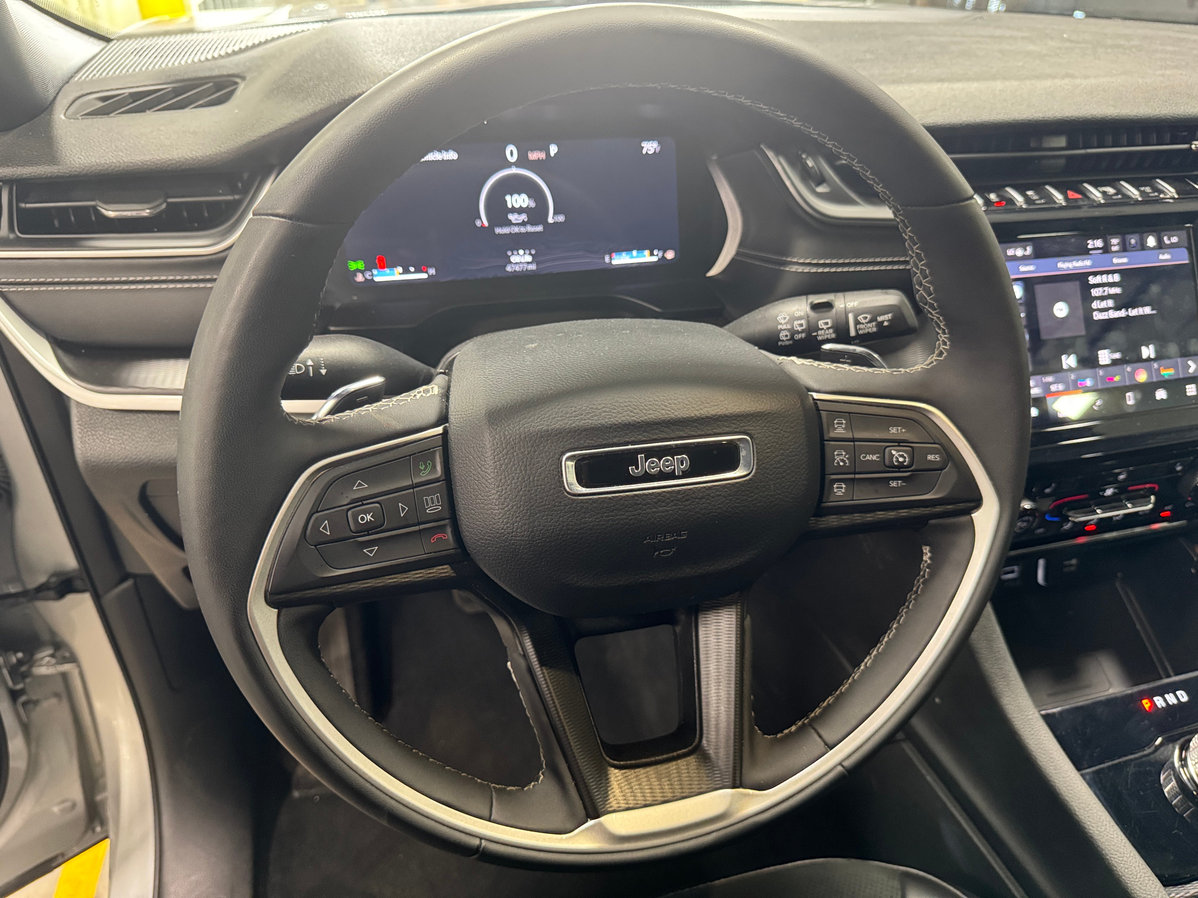 2024 Jeep Grand Cherokee L Altitude 5
