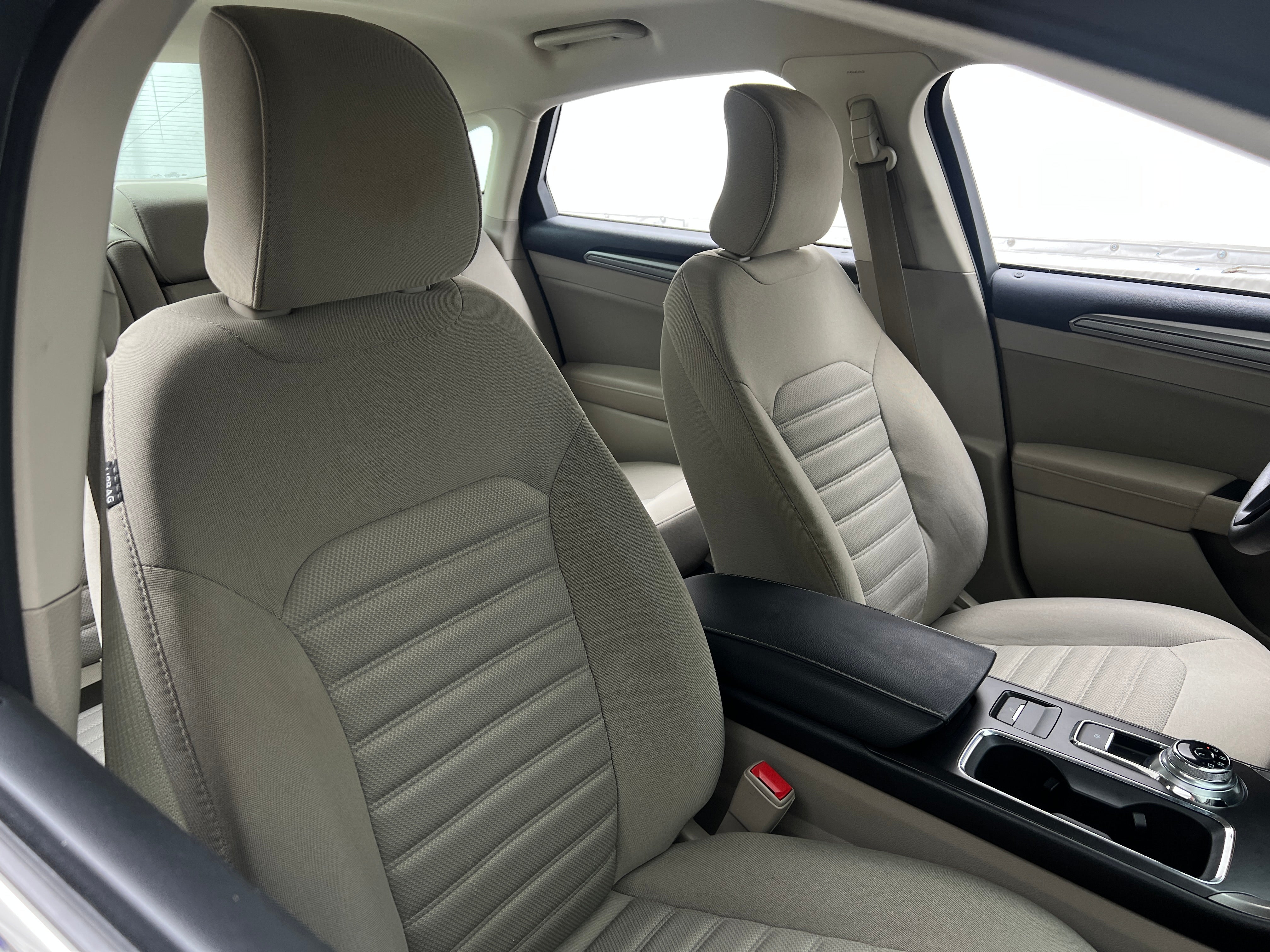 2018 Ford Fusion SE 2