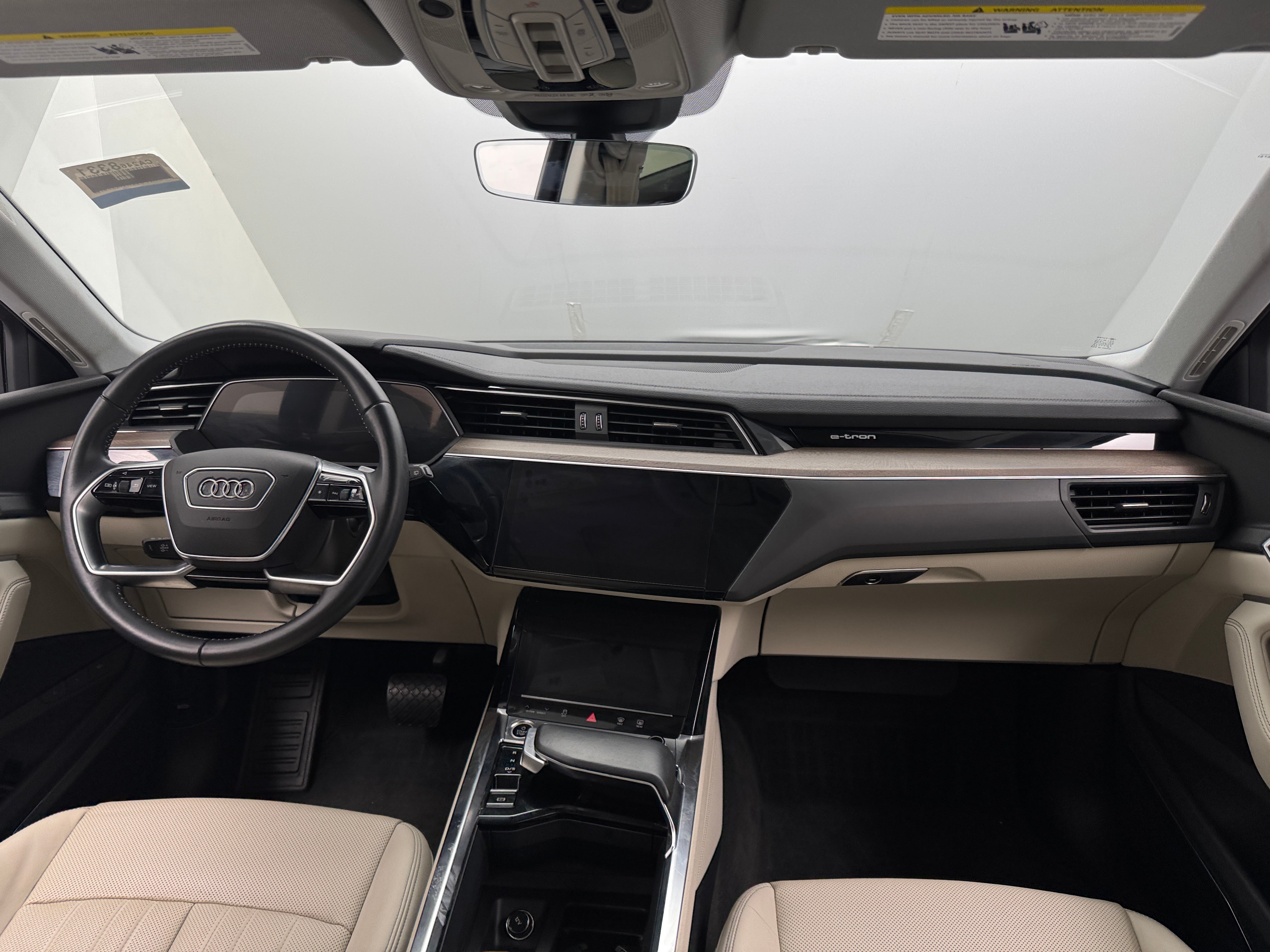 2021 Audi e-tron Premium Plus 2