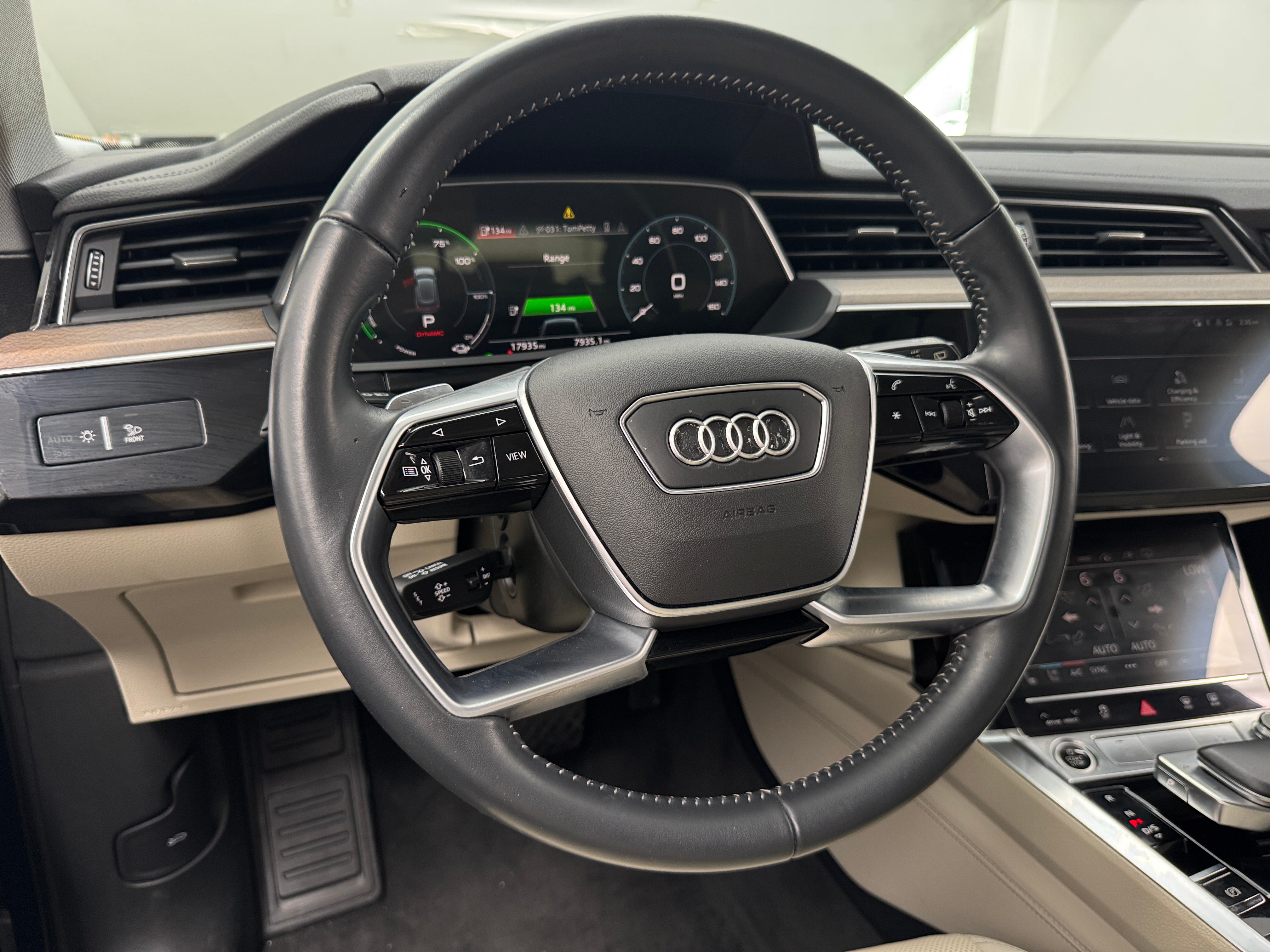 2021 Audi e-tron Premium Plus 4