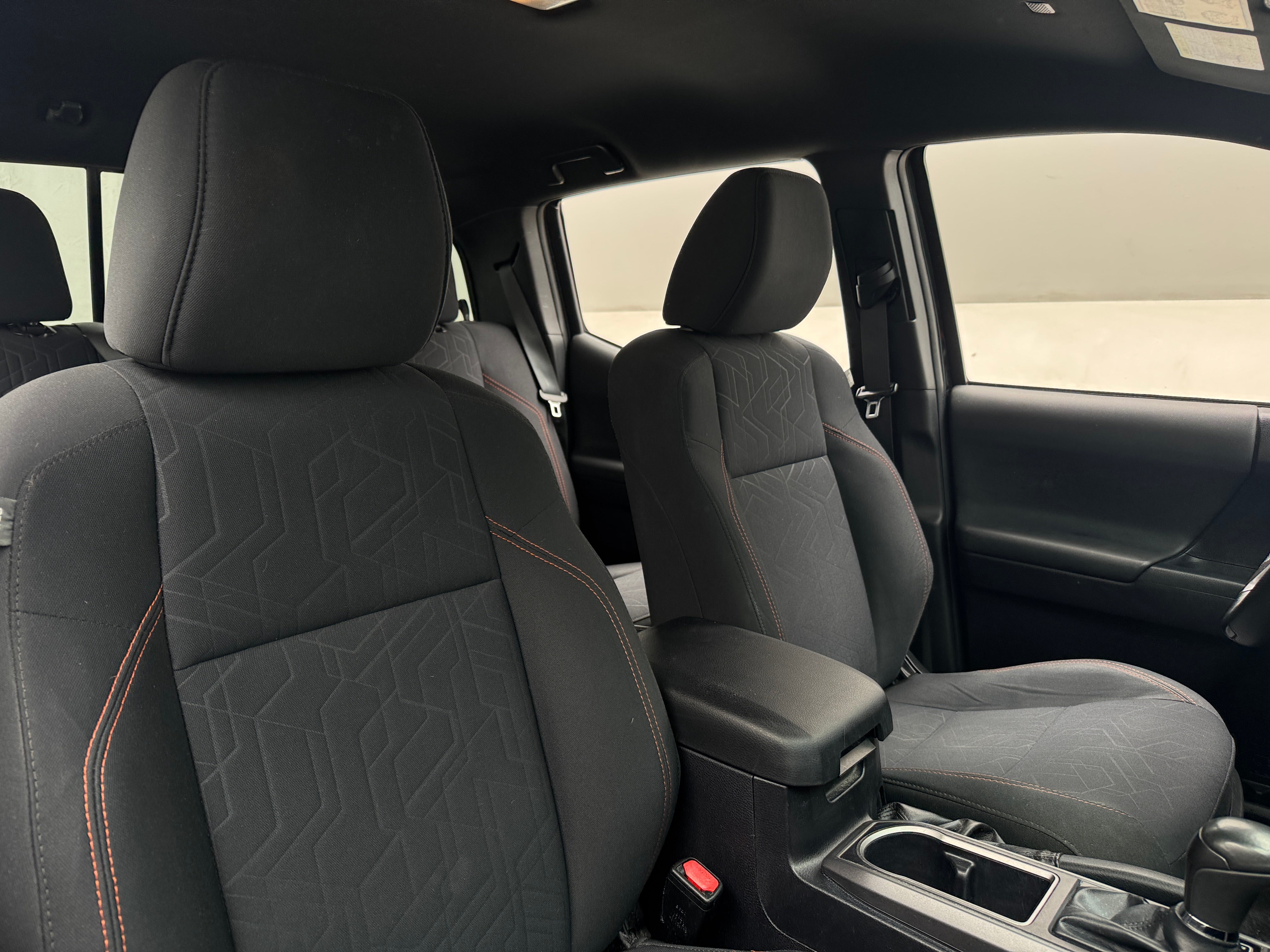 2020 Toyota Tacoma TRD Sport 2