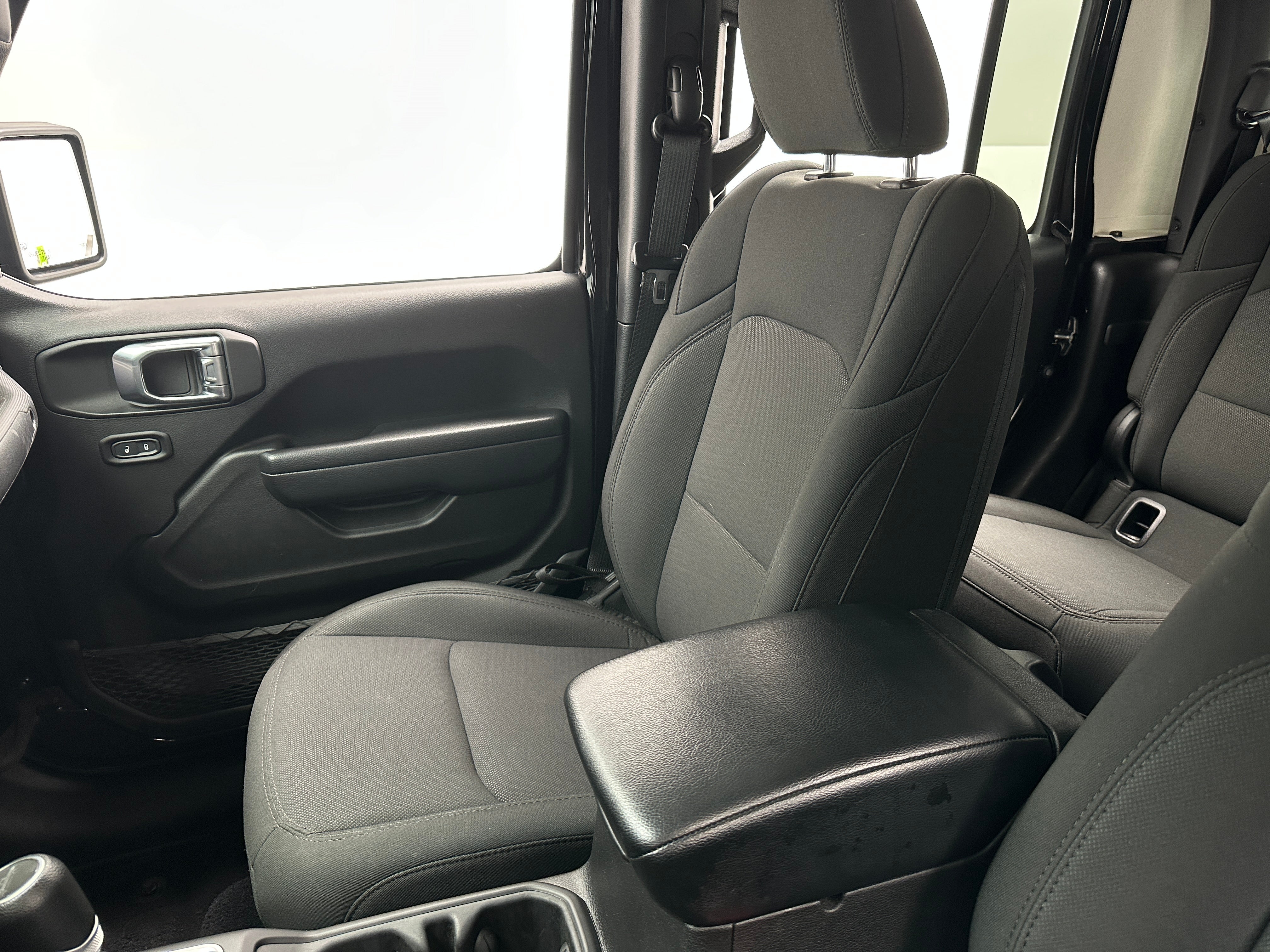 2023 Jeep Gladiator Sport S 2