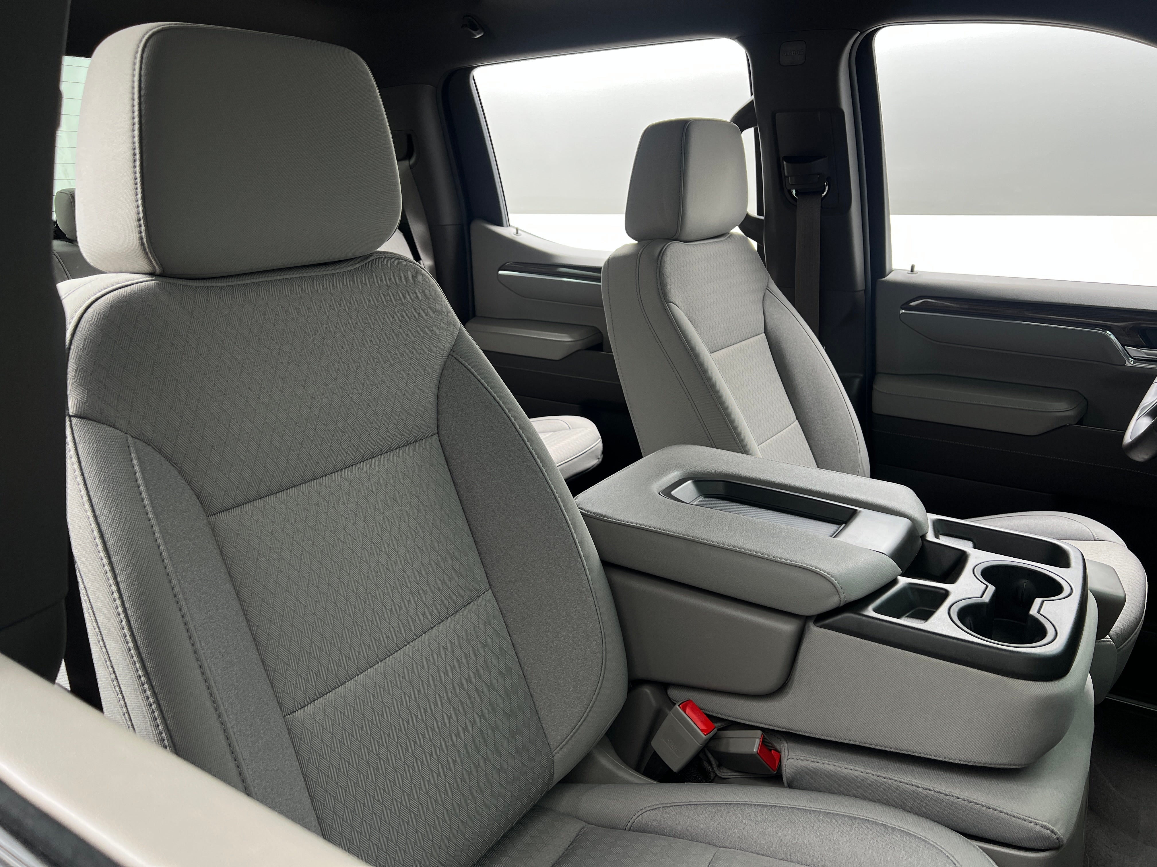2024 Chevrolet Silverado 1500 LT 2