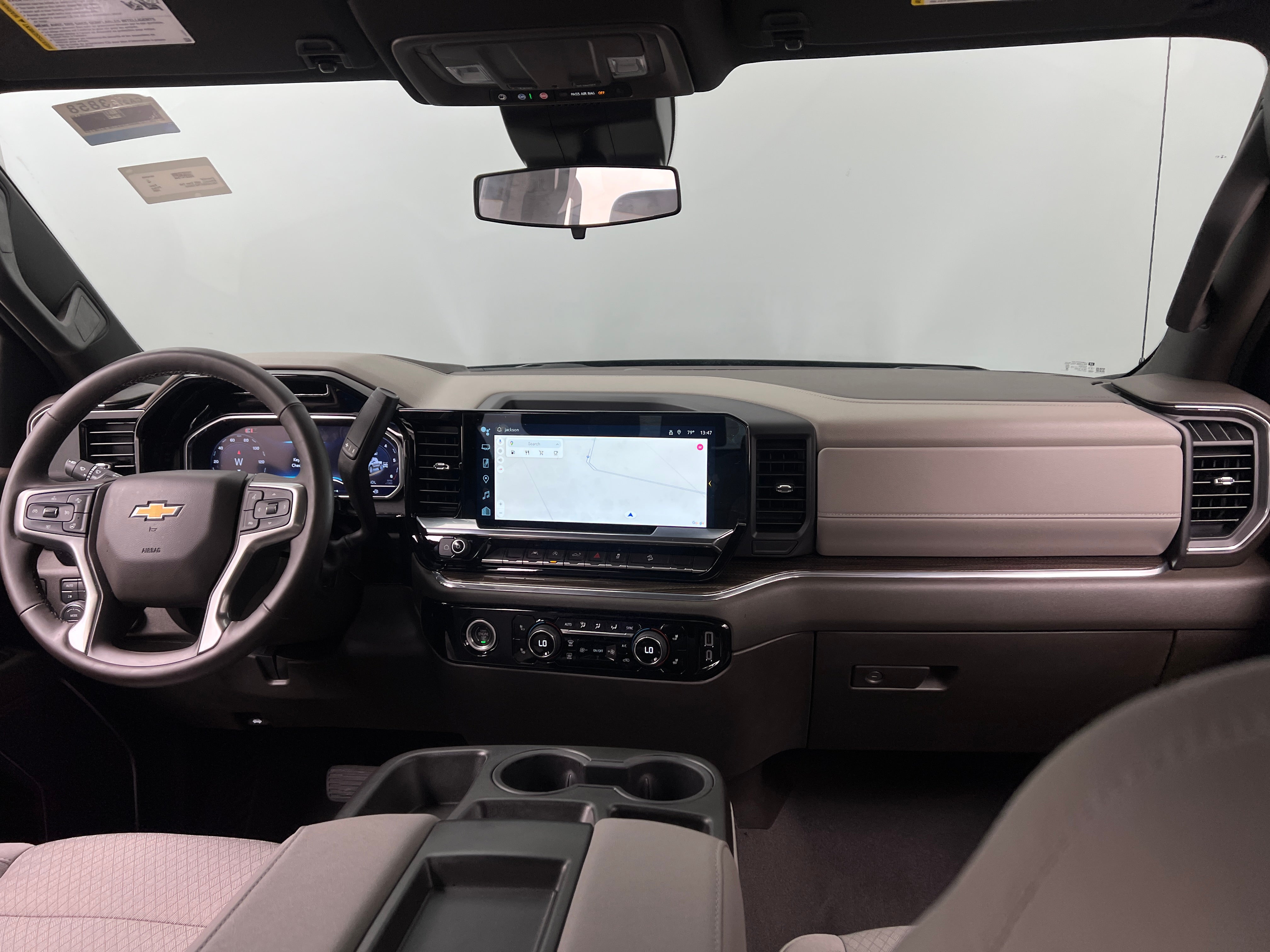 2024 Chevrolet Silverado 1500 LT 3