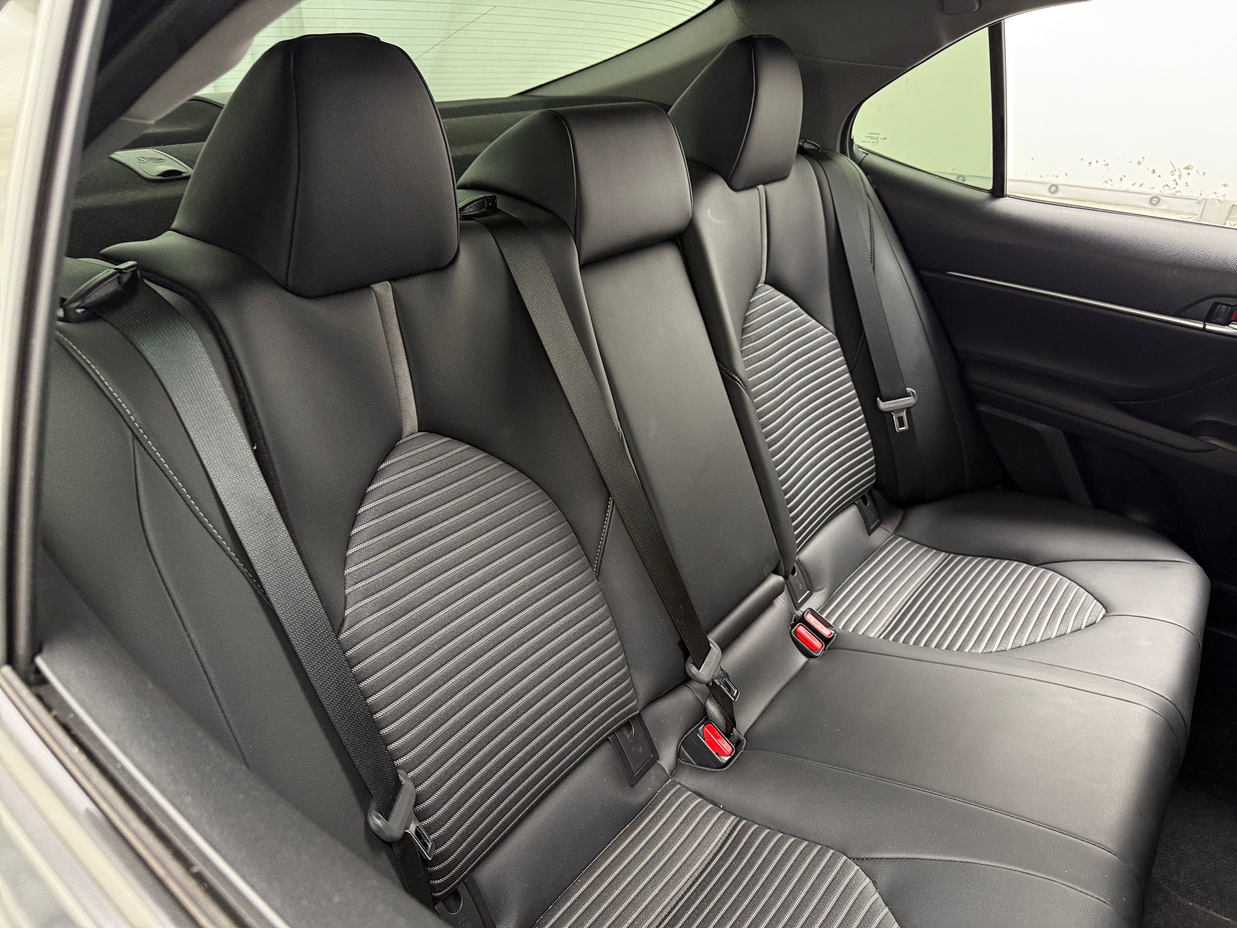 2021 Toyota Camry SE 6