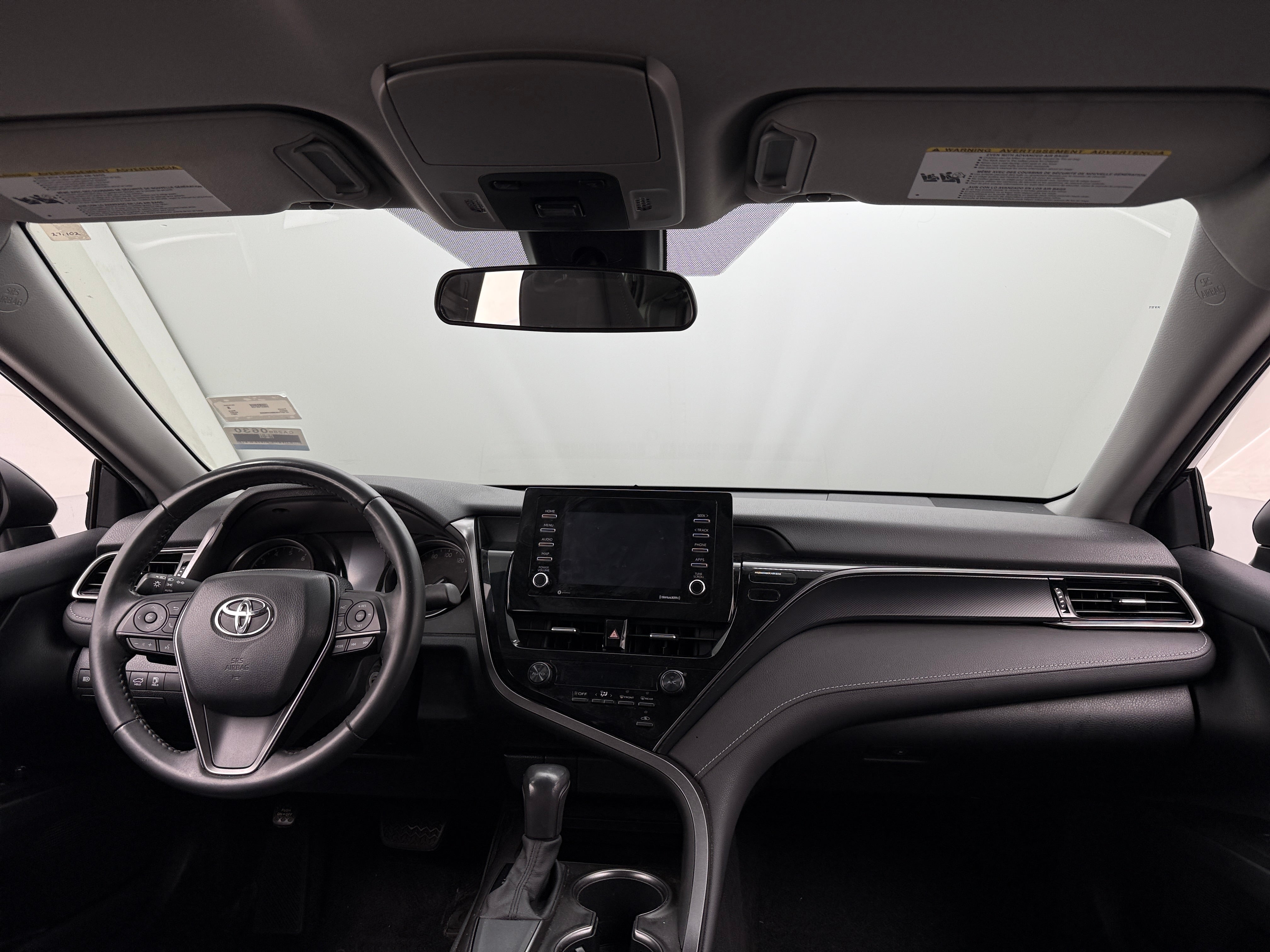 2021 Toyota Camry SE 3