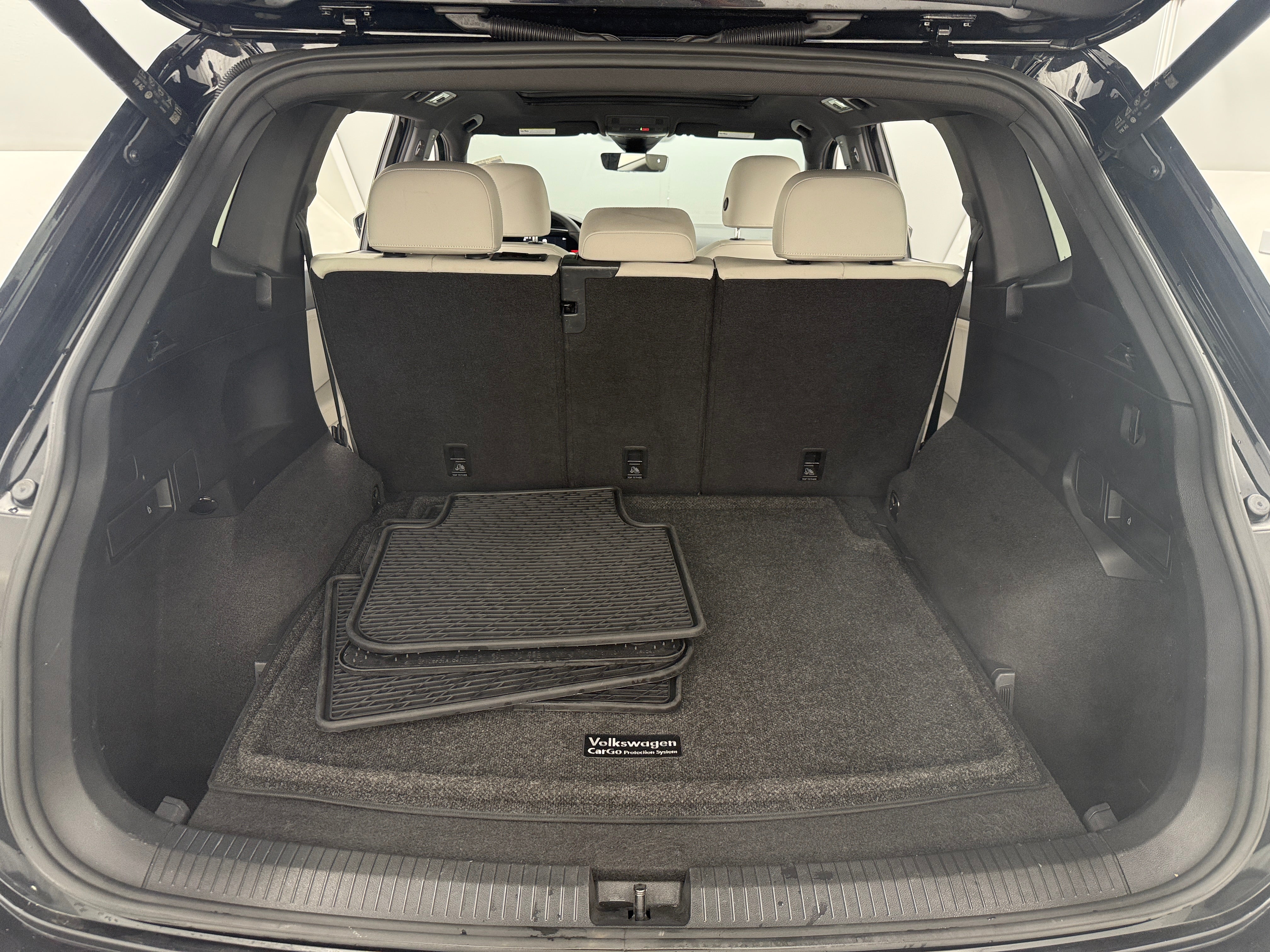2022 Volkswagen Tiguan SE R-Line Black 6