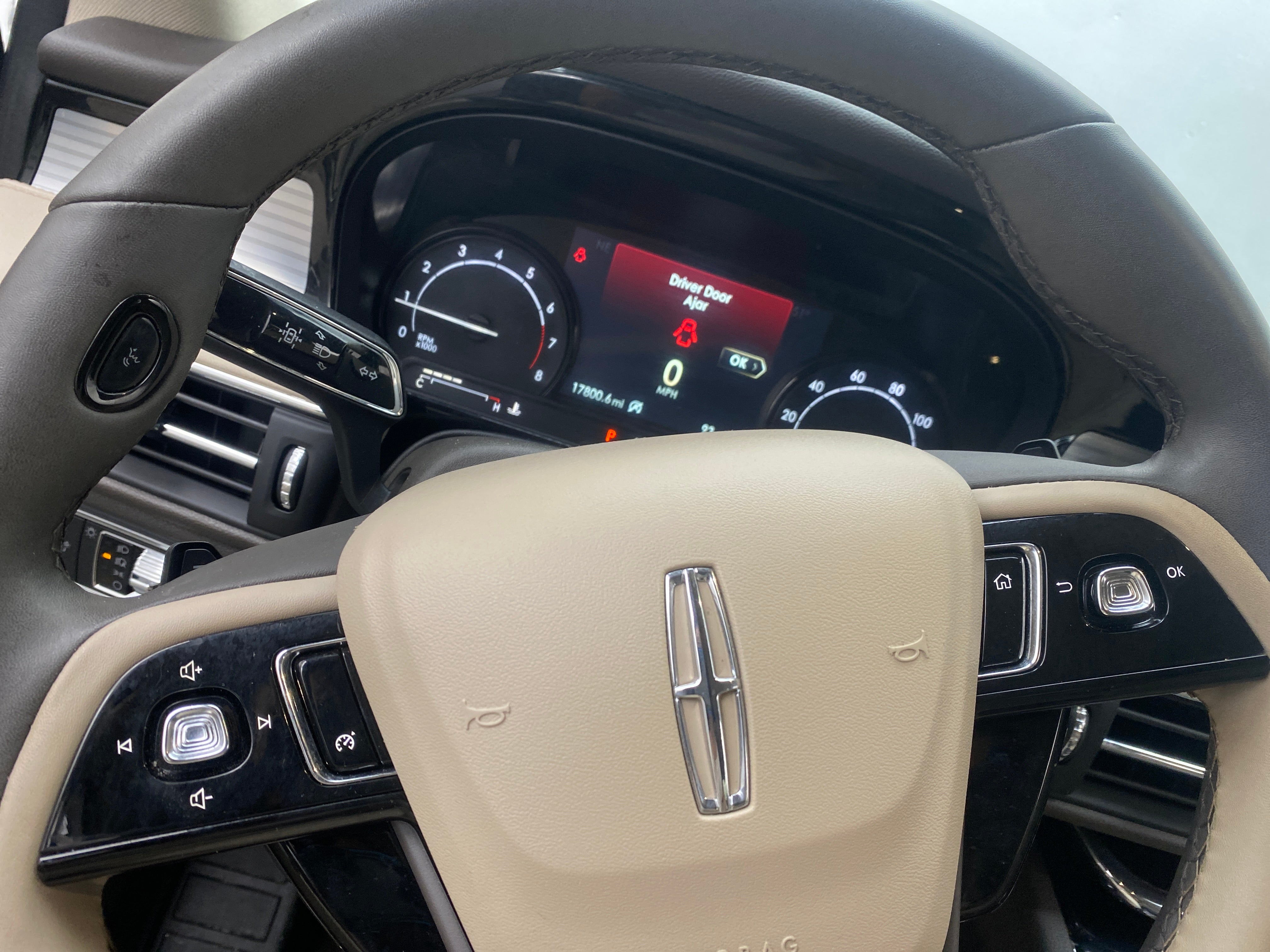 2022 Lincoln Corsair  5