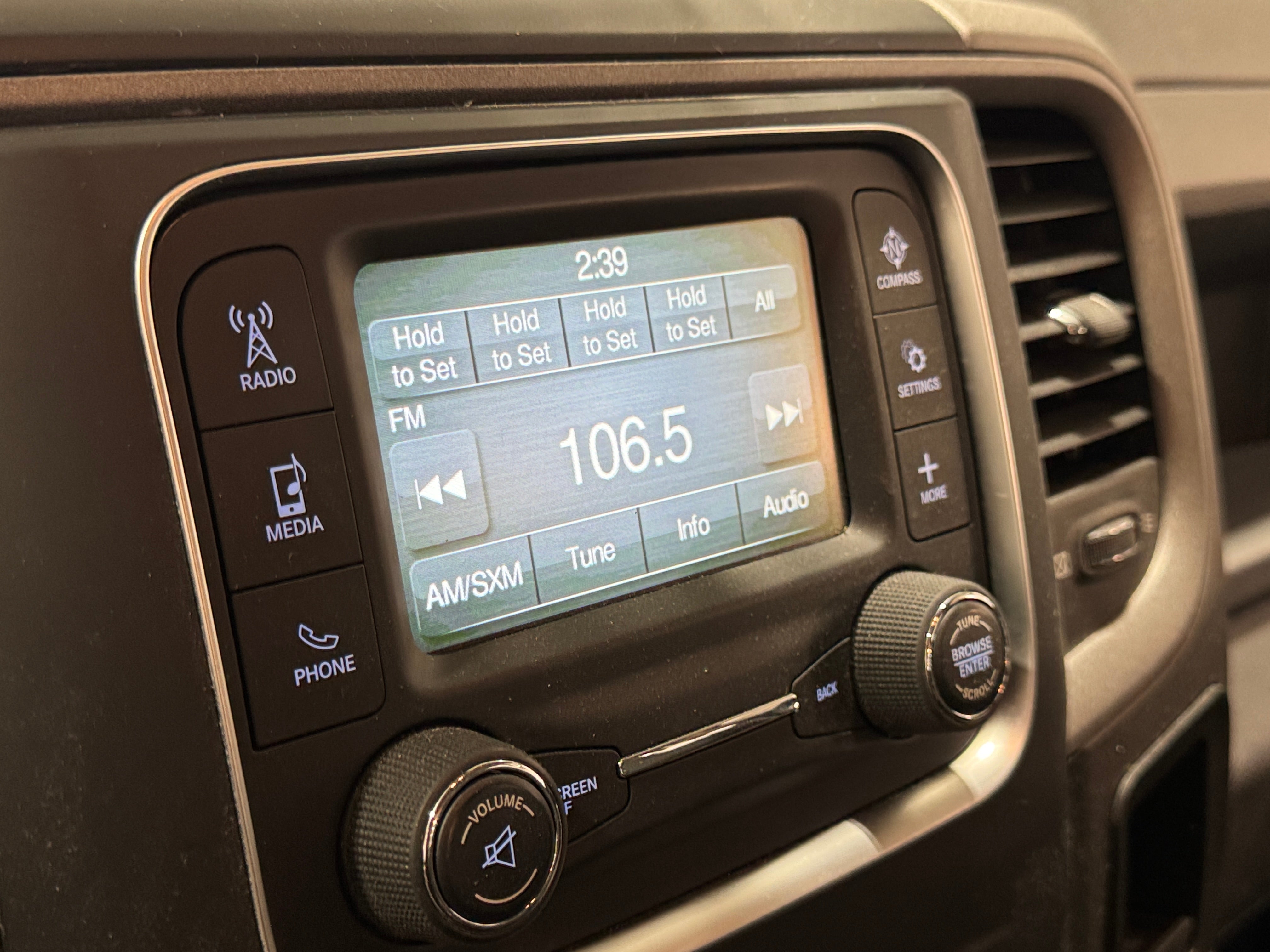 2019 RAM 1500 Classic Express 3