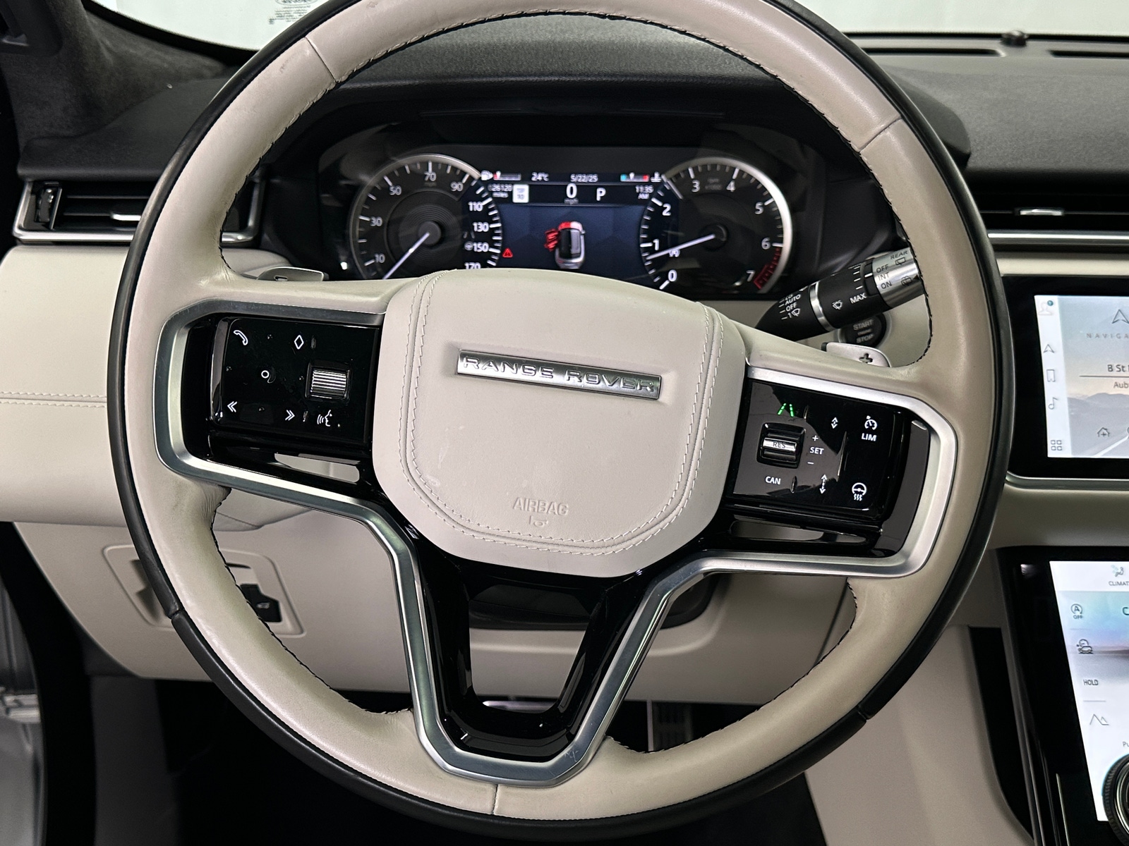 Thumbnail: 2022 Land Rover Range Rover Velar - 4