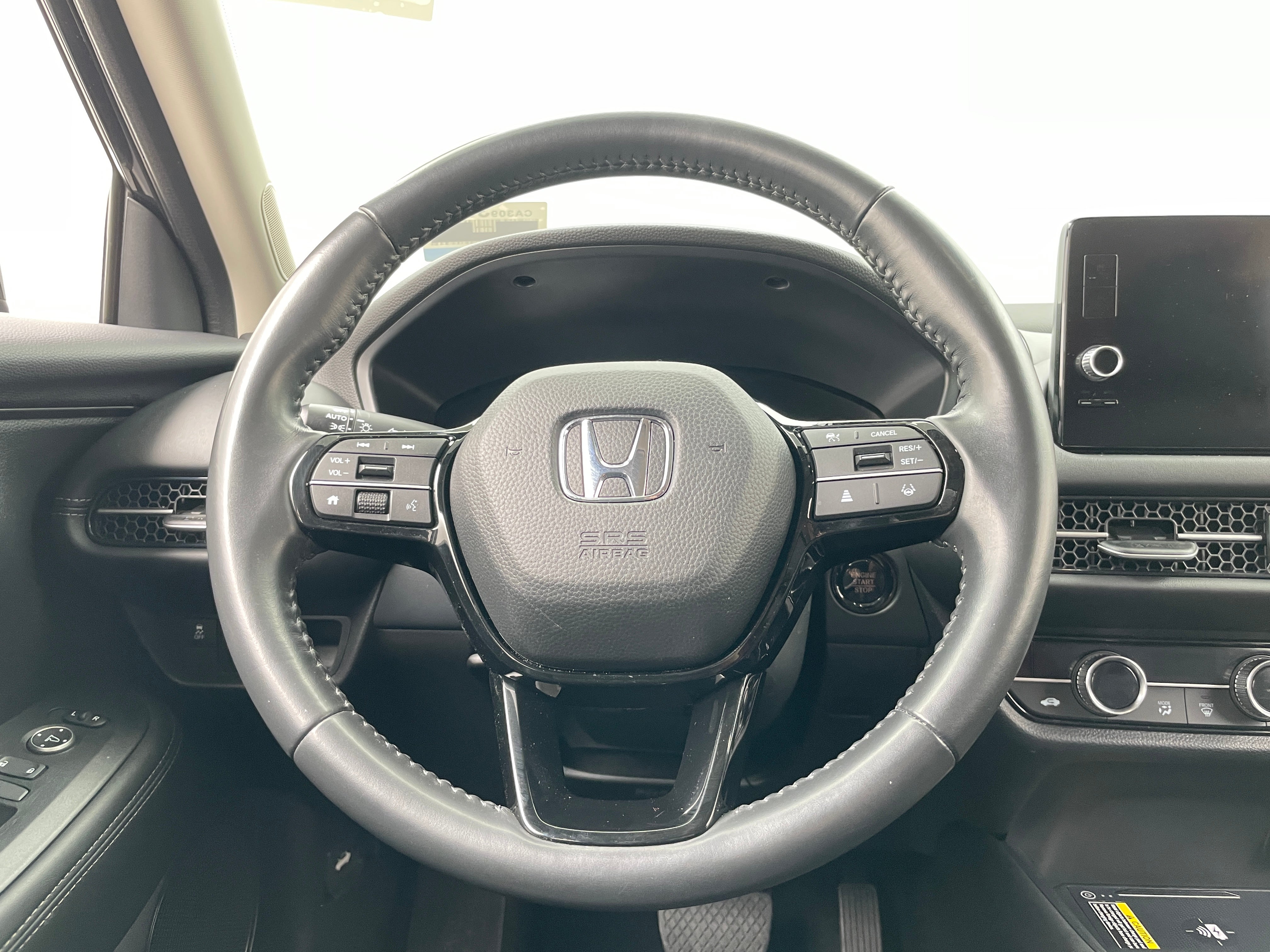 2023 Honda HR-V EX-L 4