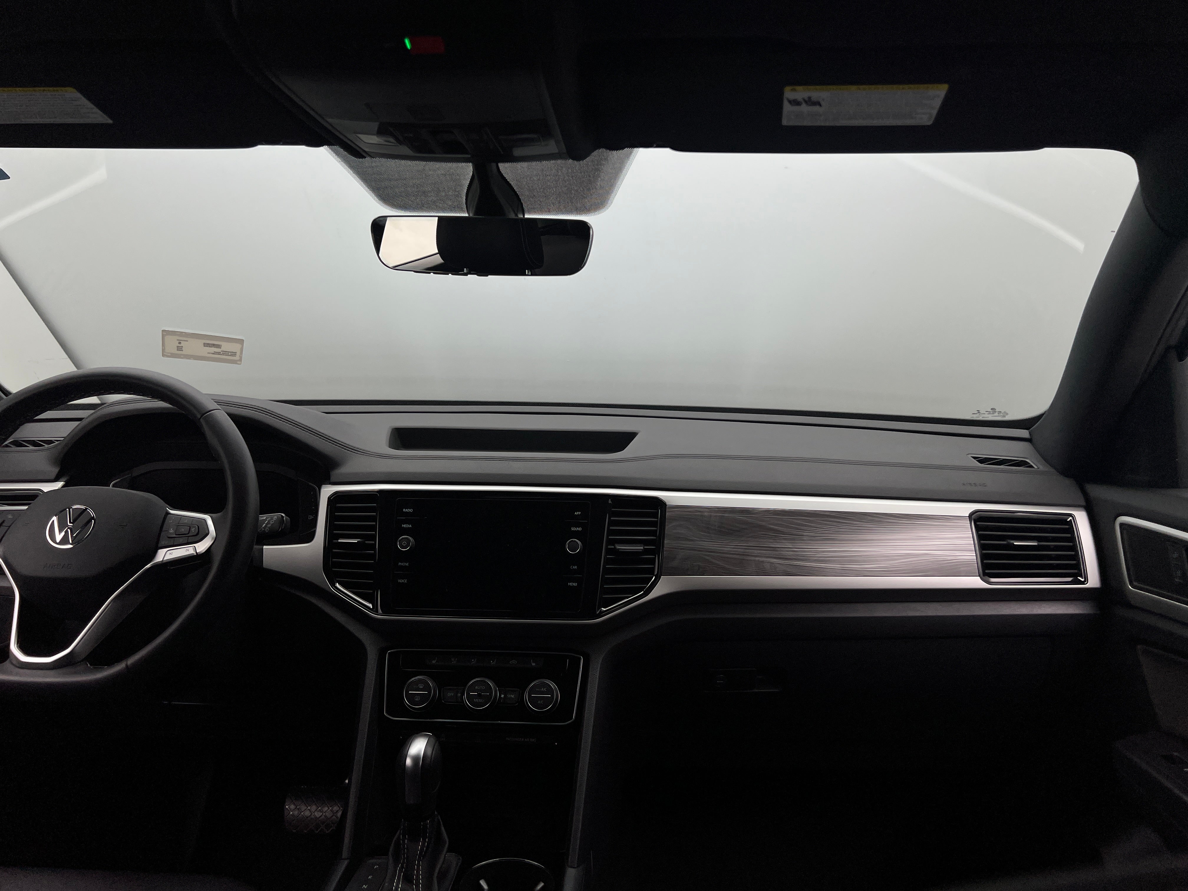 2022 Volkswagen Atlas SE 2