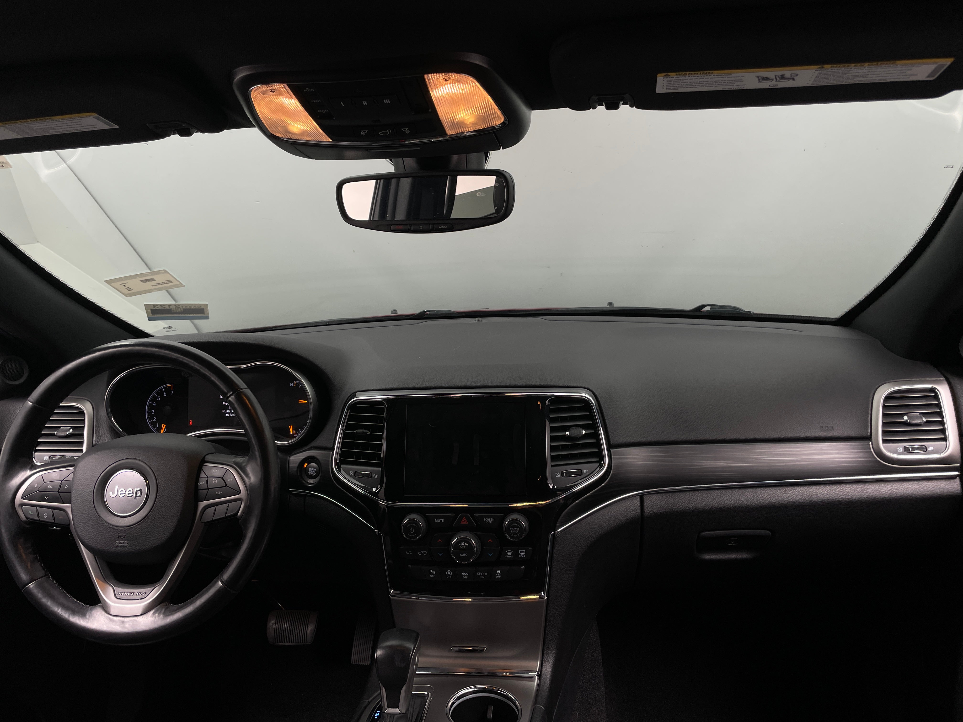 2020 Jeep Grand Cherokee Limited Edition 2