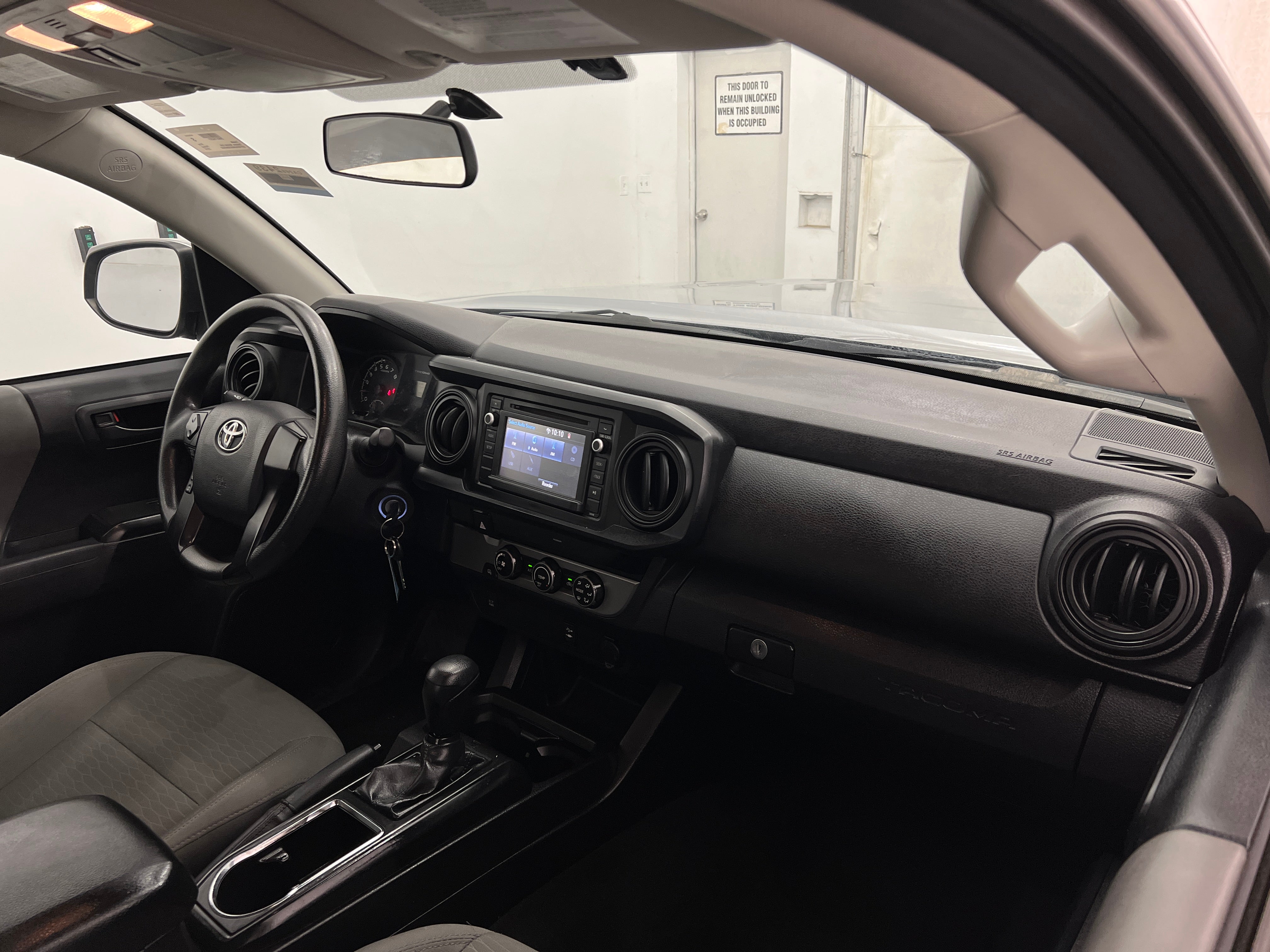 2016 Toyota Tacoma SR 3
