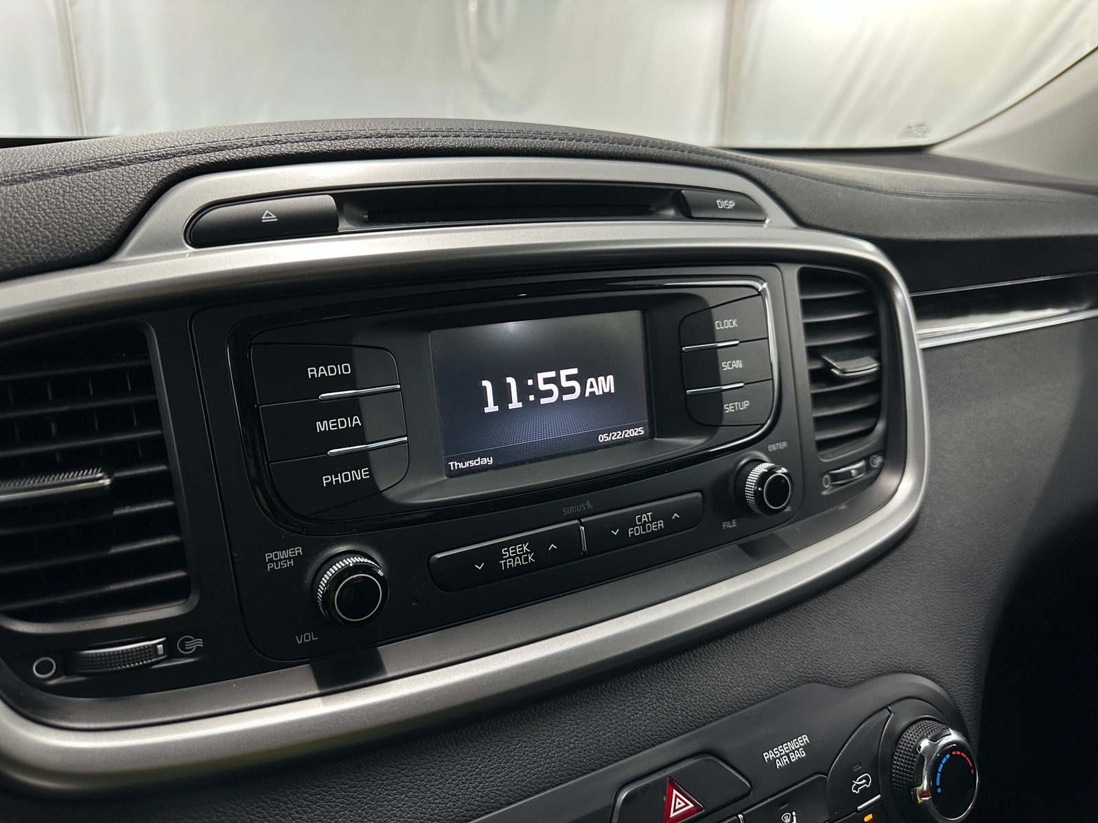 Thumbnail: 2018 Kia Sorento - 4
