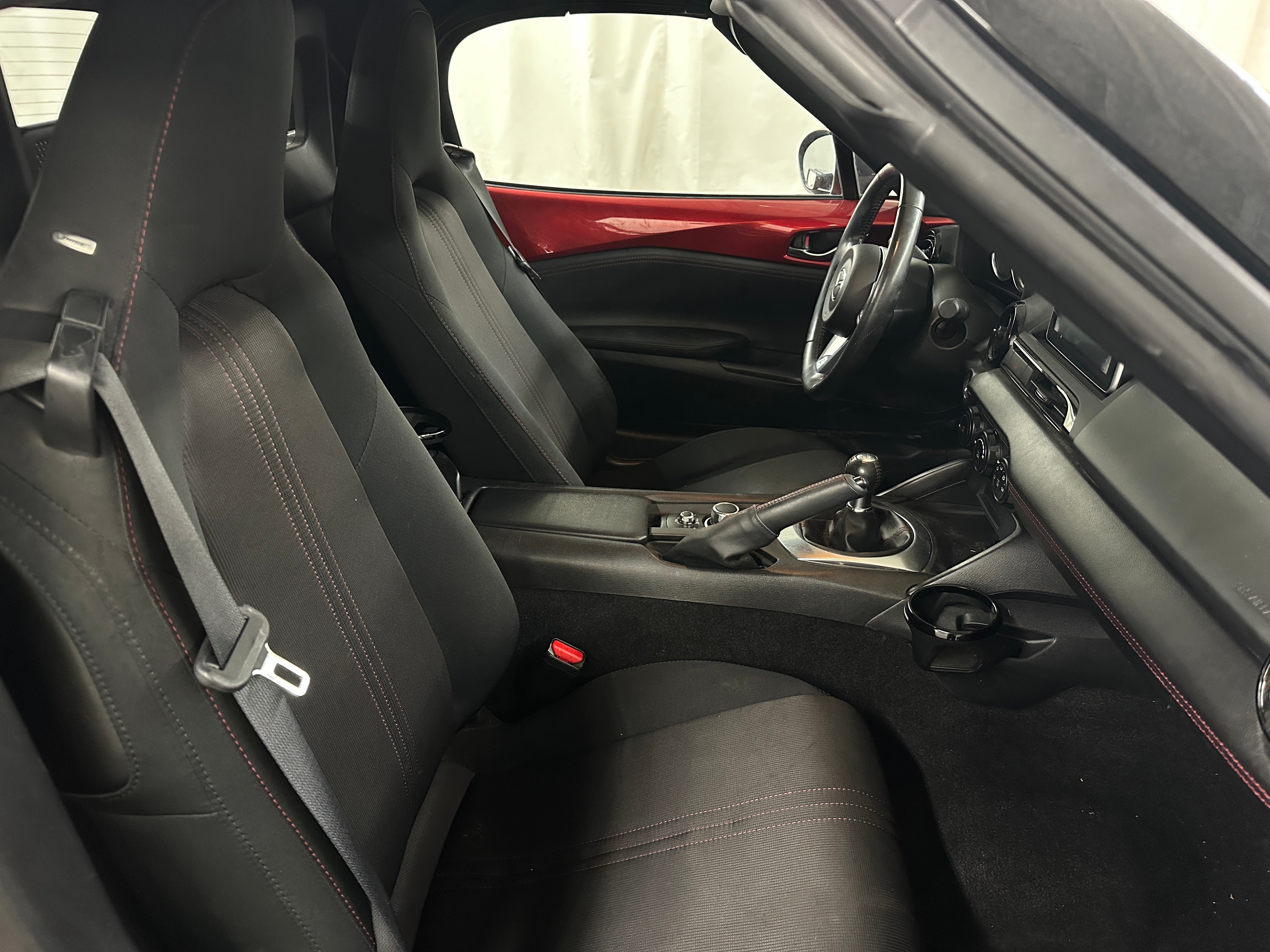 2016 Mazda MX-5 Miata Club 2