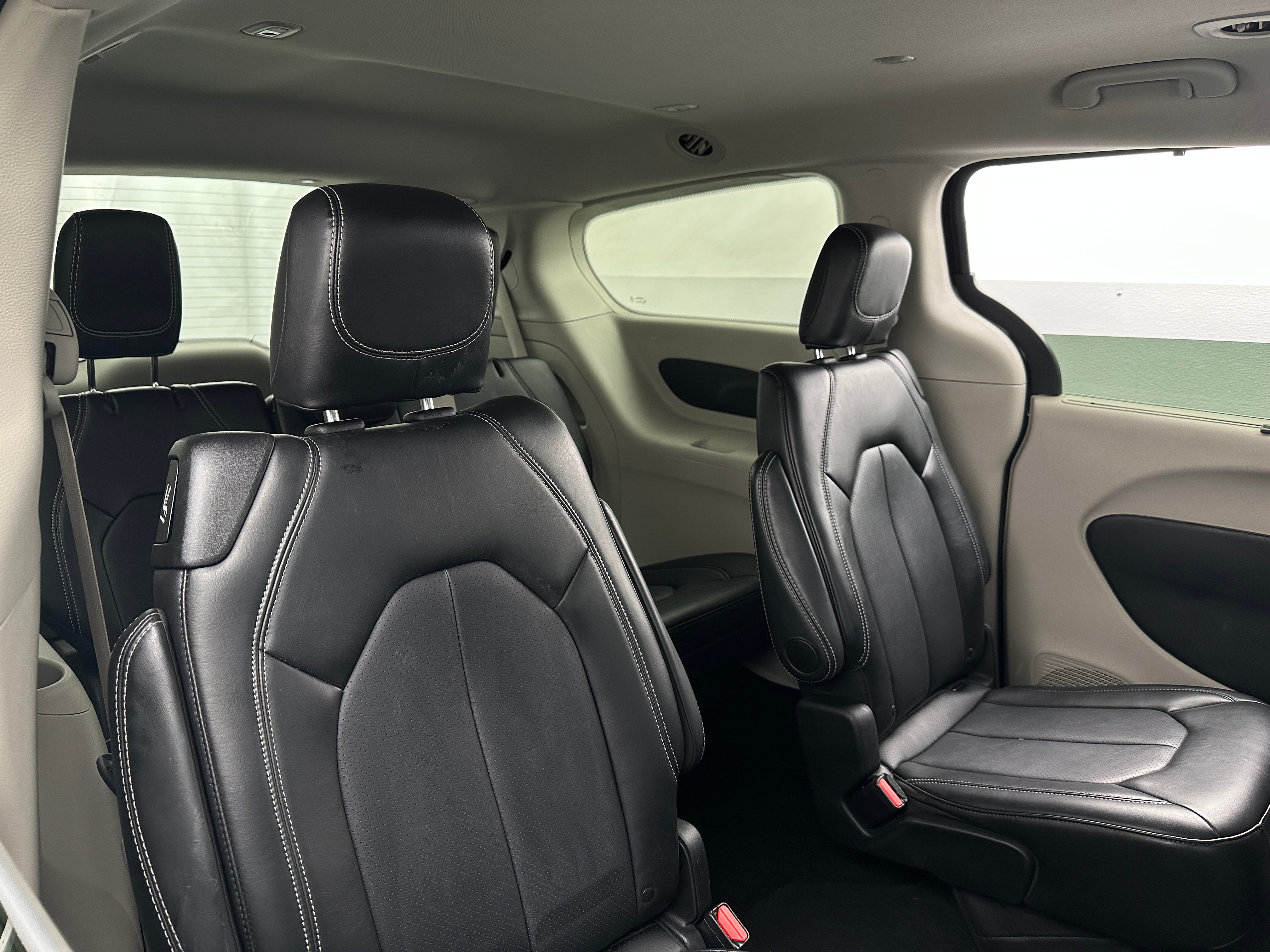 2024 Chrysler Pacifica Touring L 5