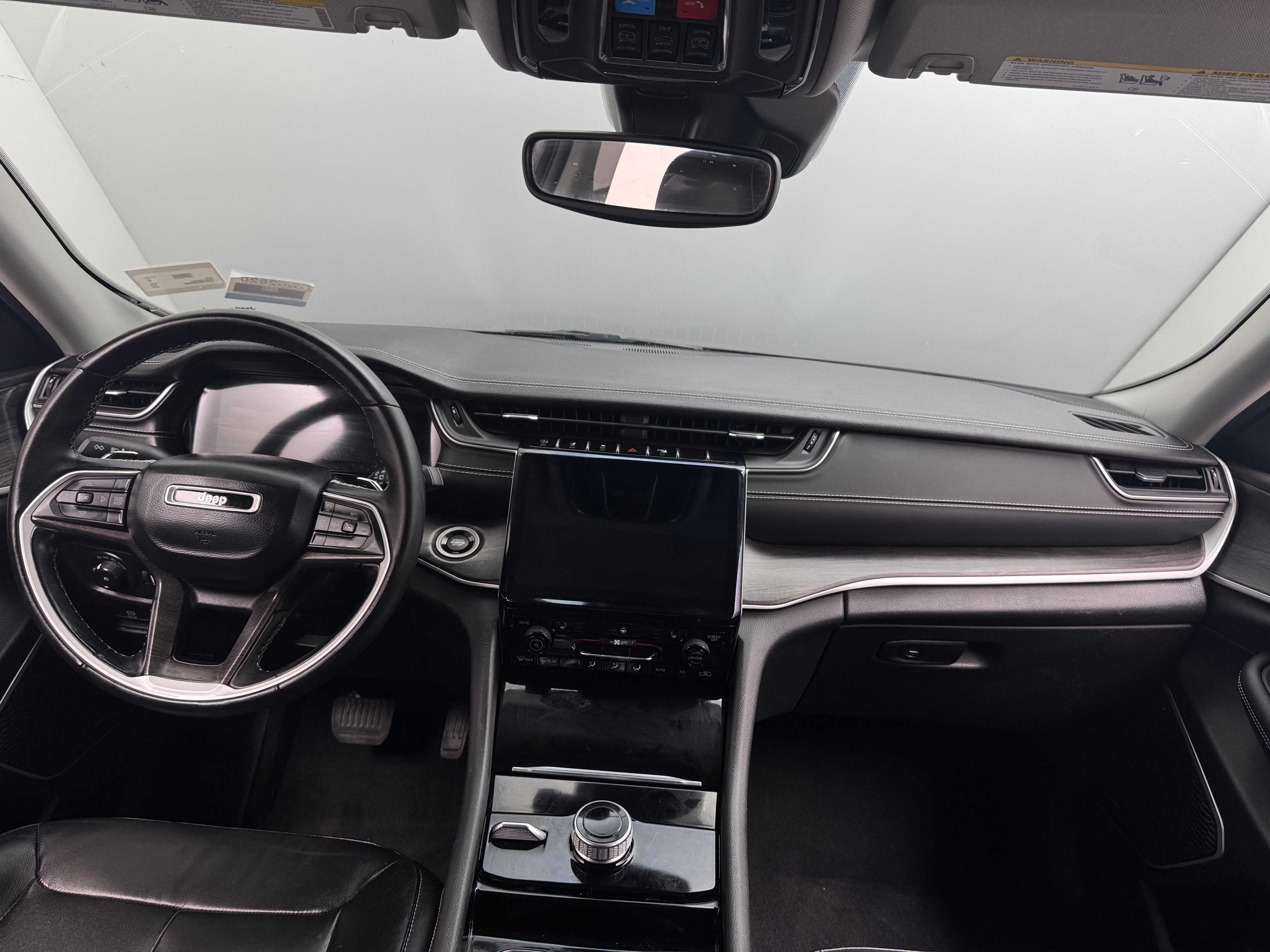 2022 Jeep Grand Cherokee Limited Edition 2