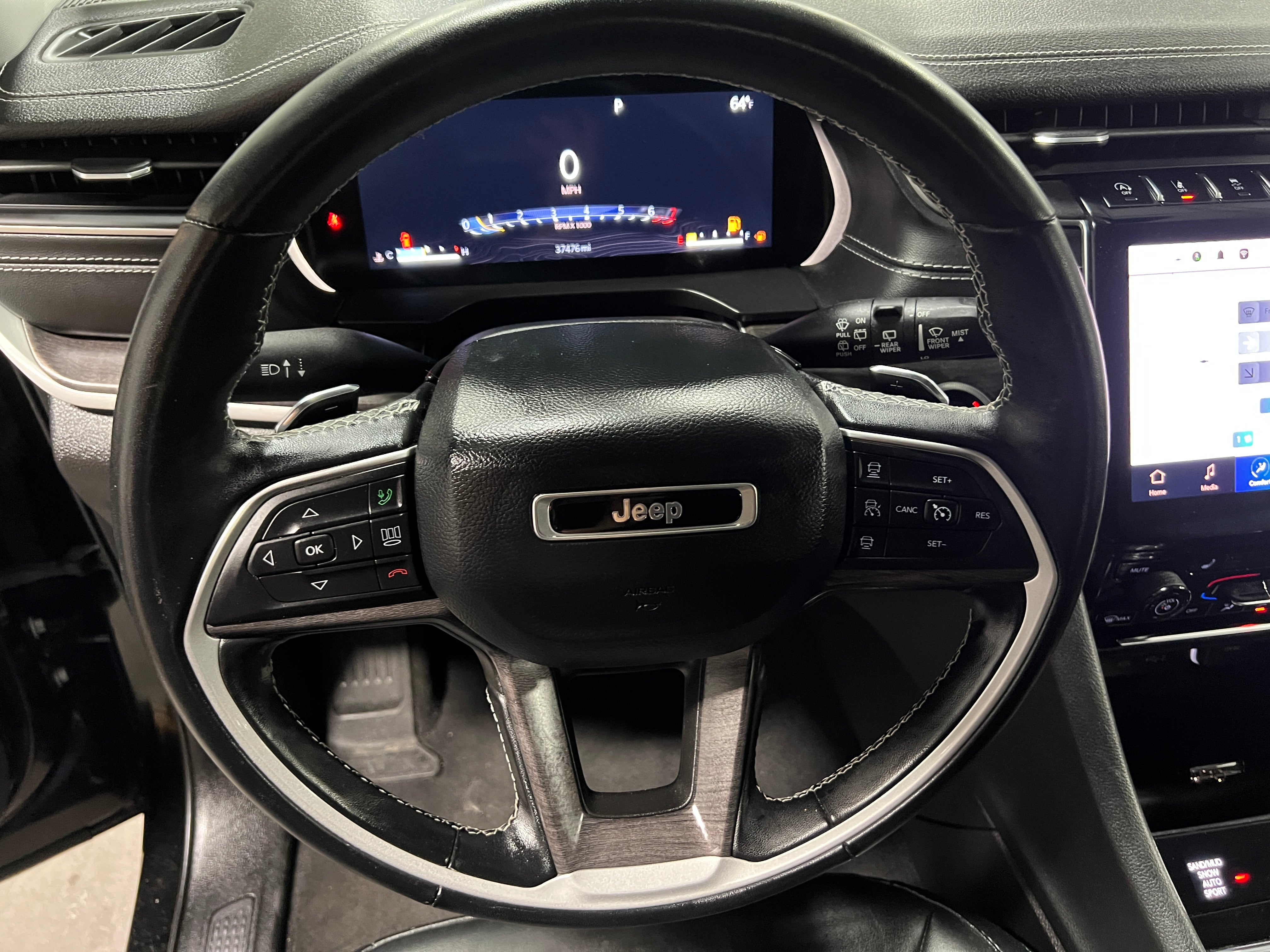 2022 Jeep Grand Cherokee Limited Edition 4