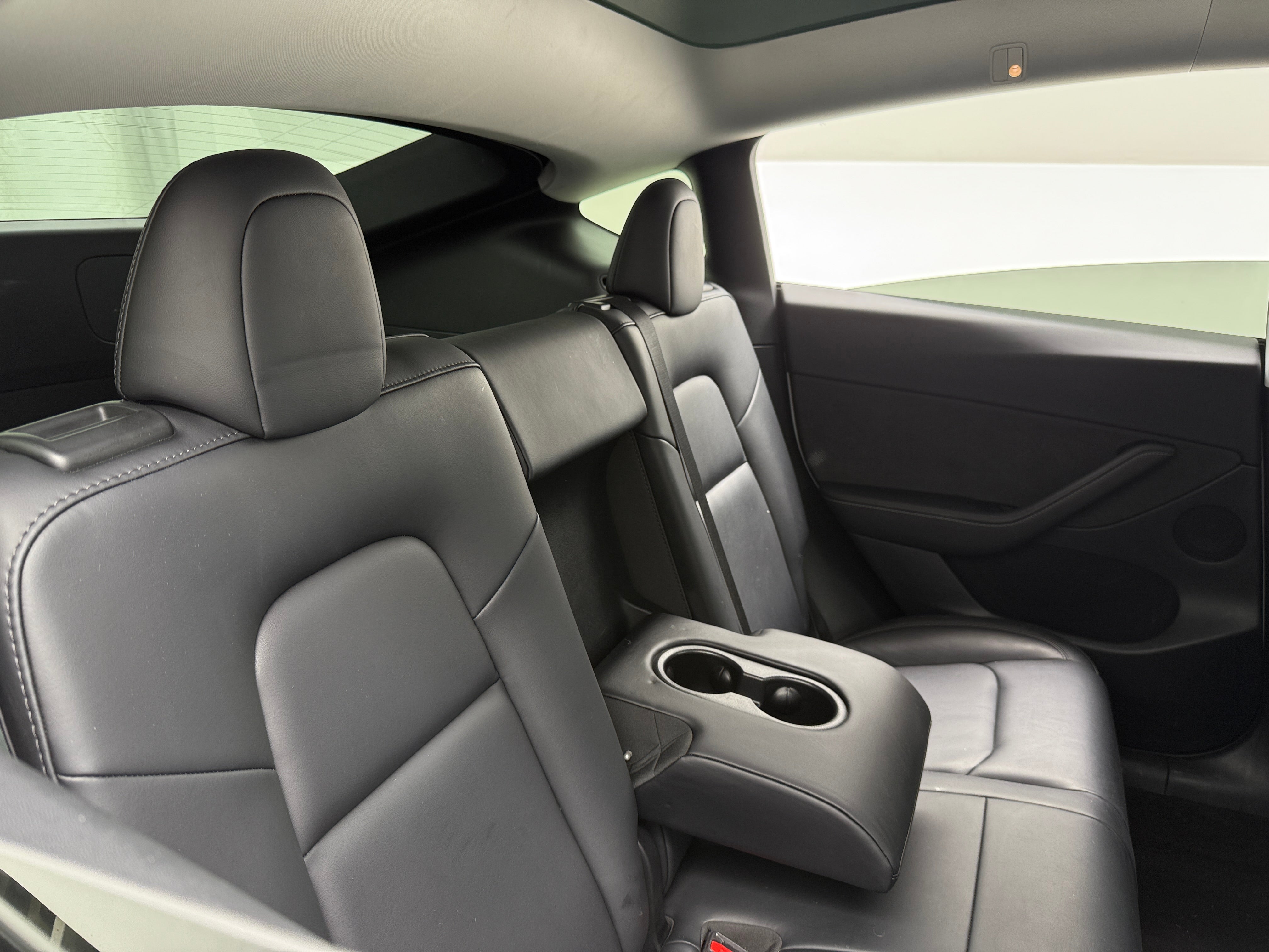 2022 Tesla Model Y Long Range 5