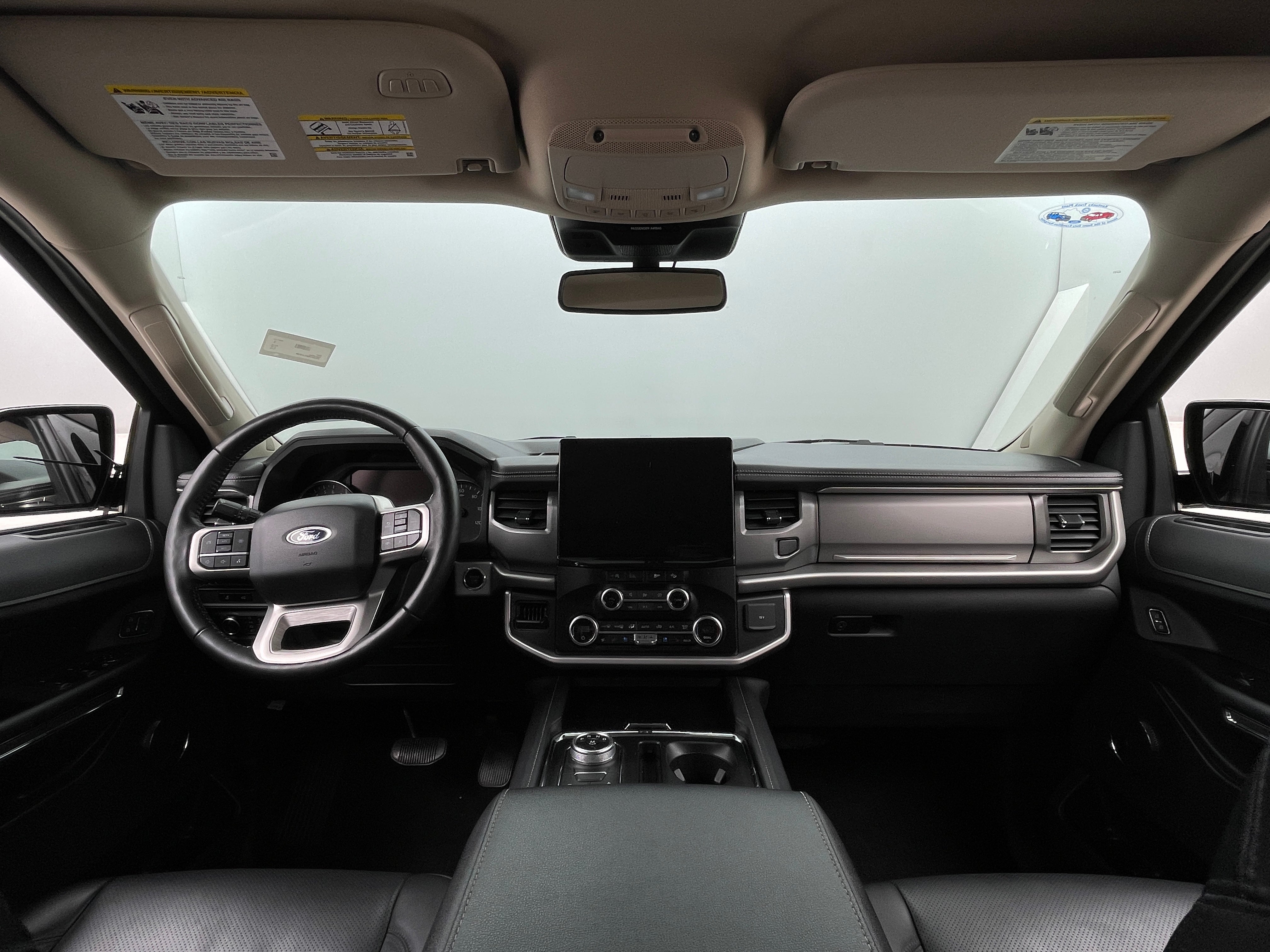2024 Ford Expedition XLT 2