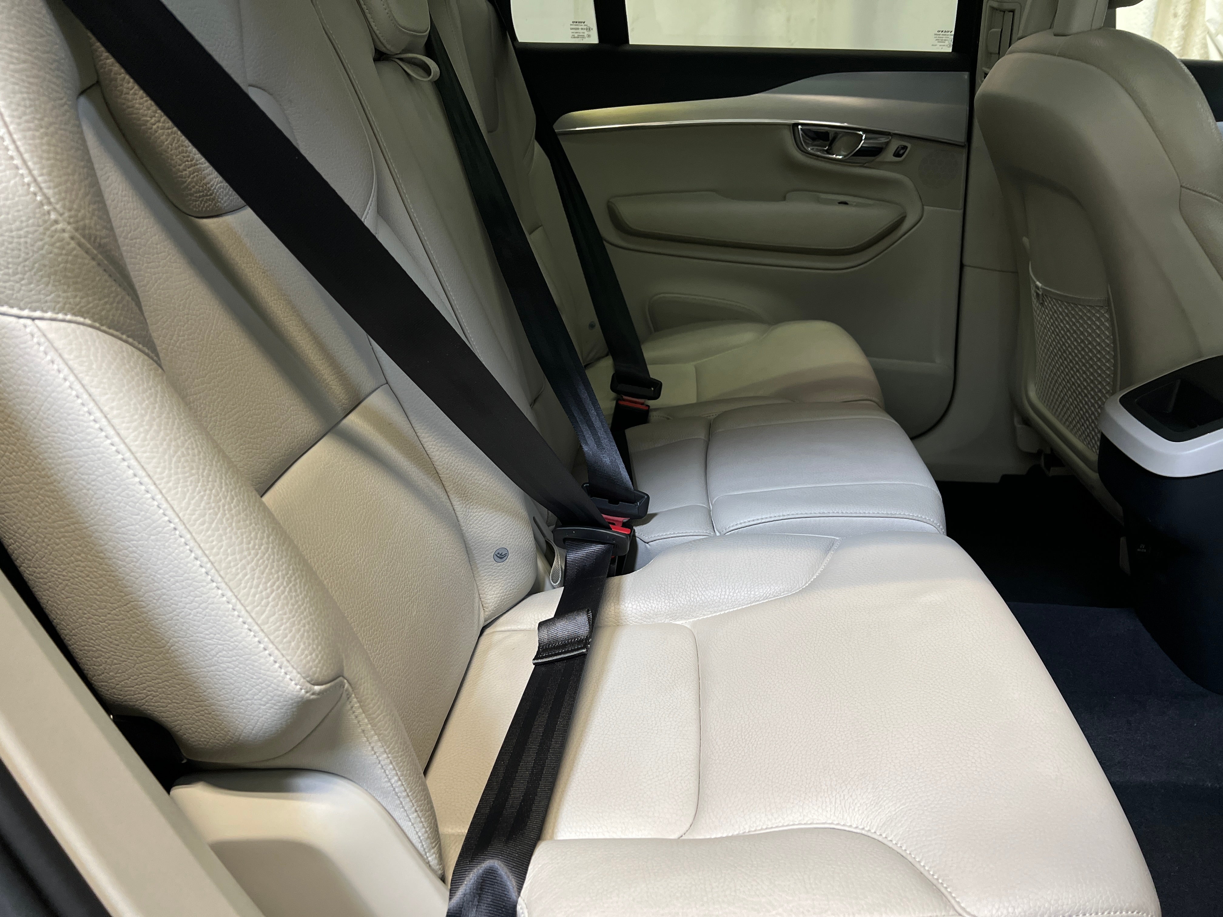 2016 Volvo XC90 T5 Momentum 5