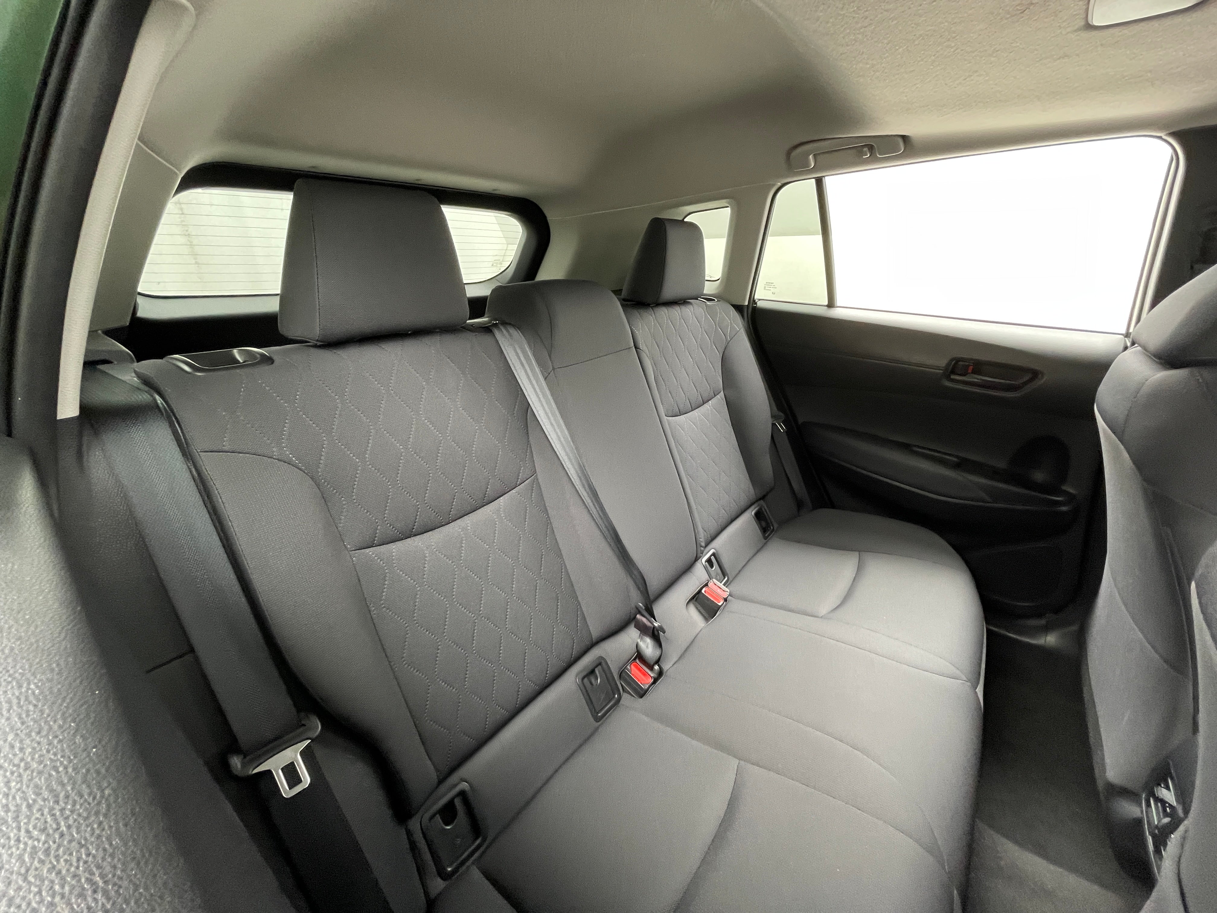 2022 Toyota Corolla Cross LE 6
