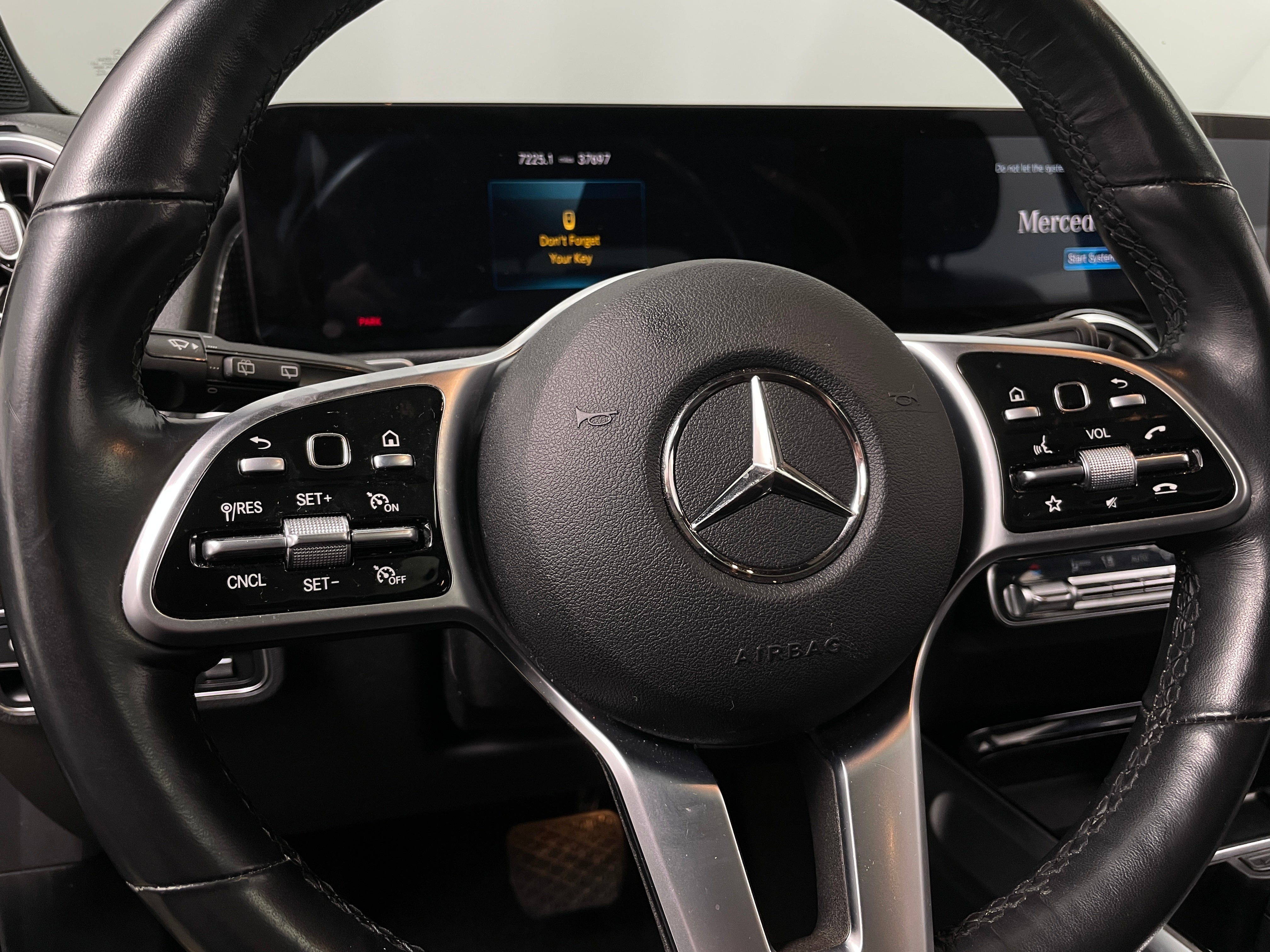 2022 Mercedes-Benz GLB 250 4