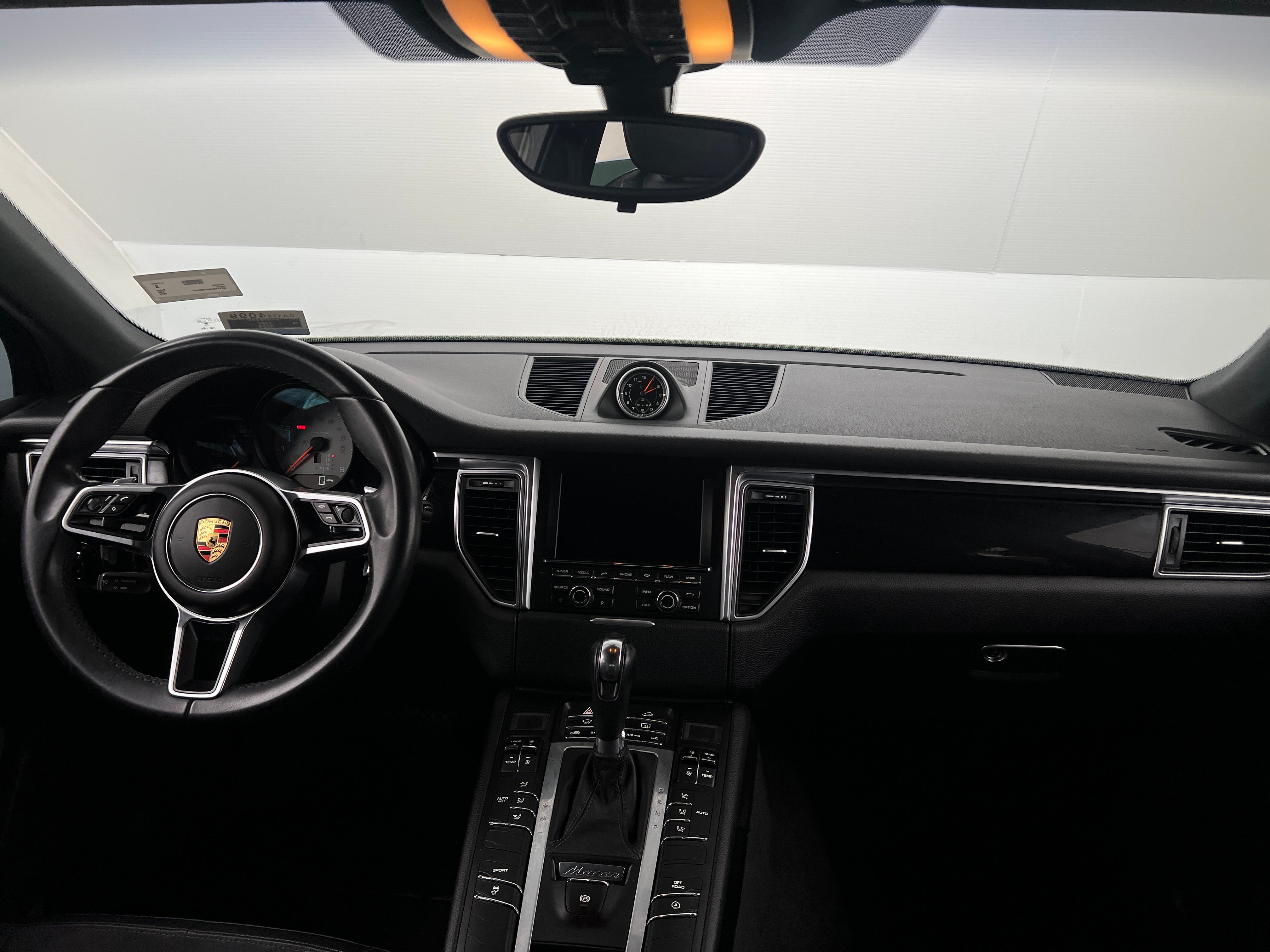 2015 Porsche Macan S 2