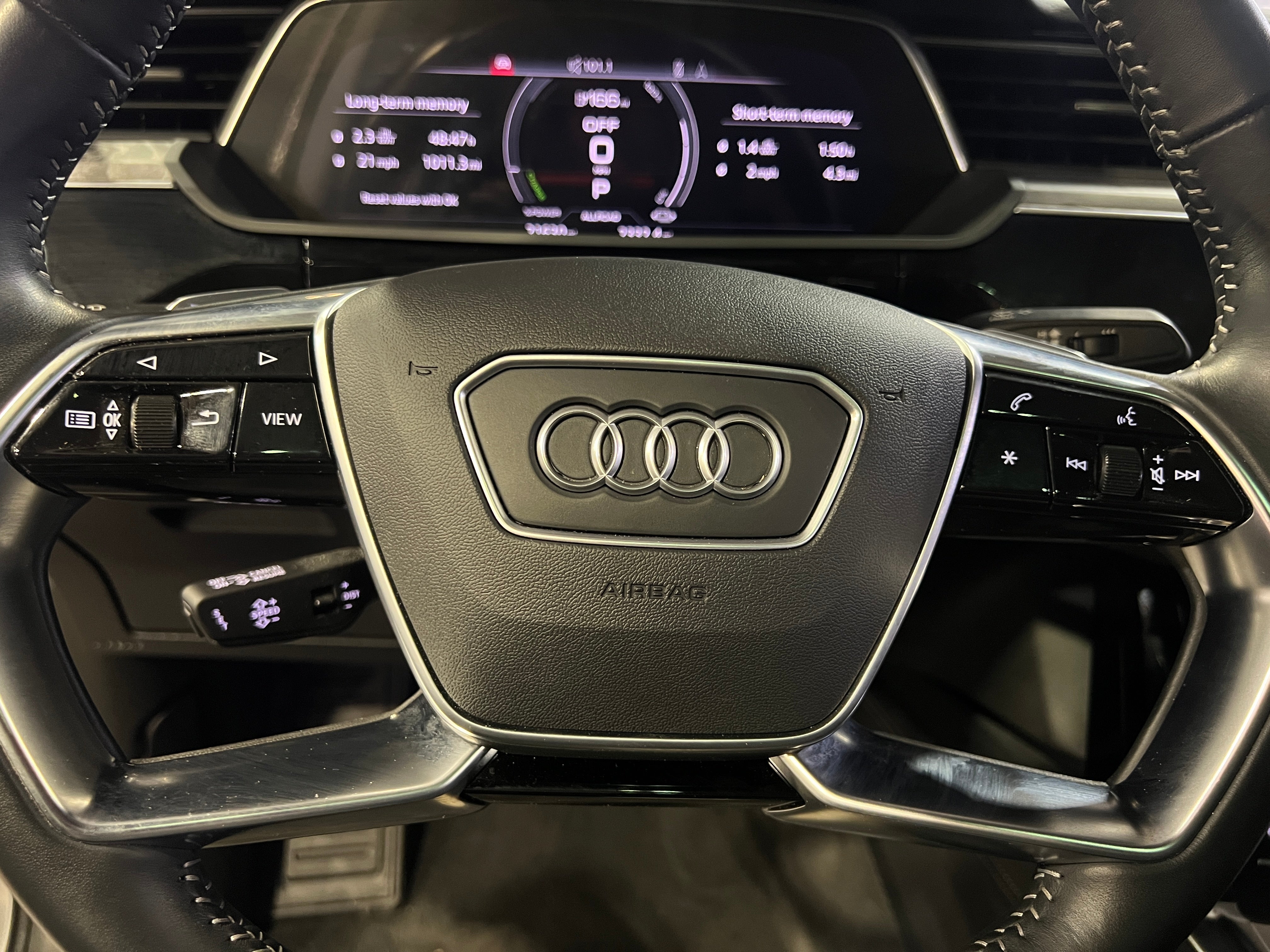 2021 Audi e-tron S Premium Plus 4