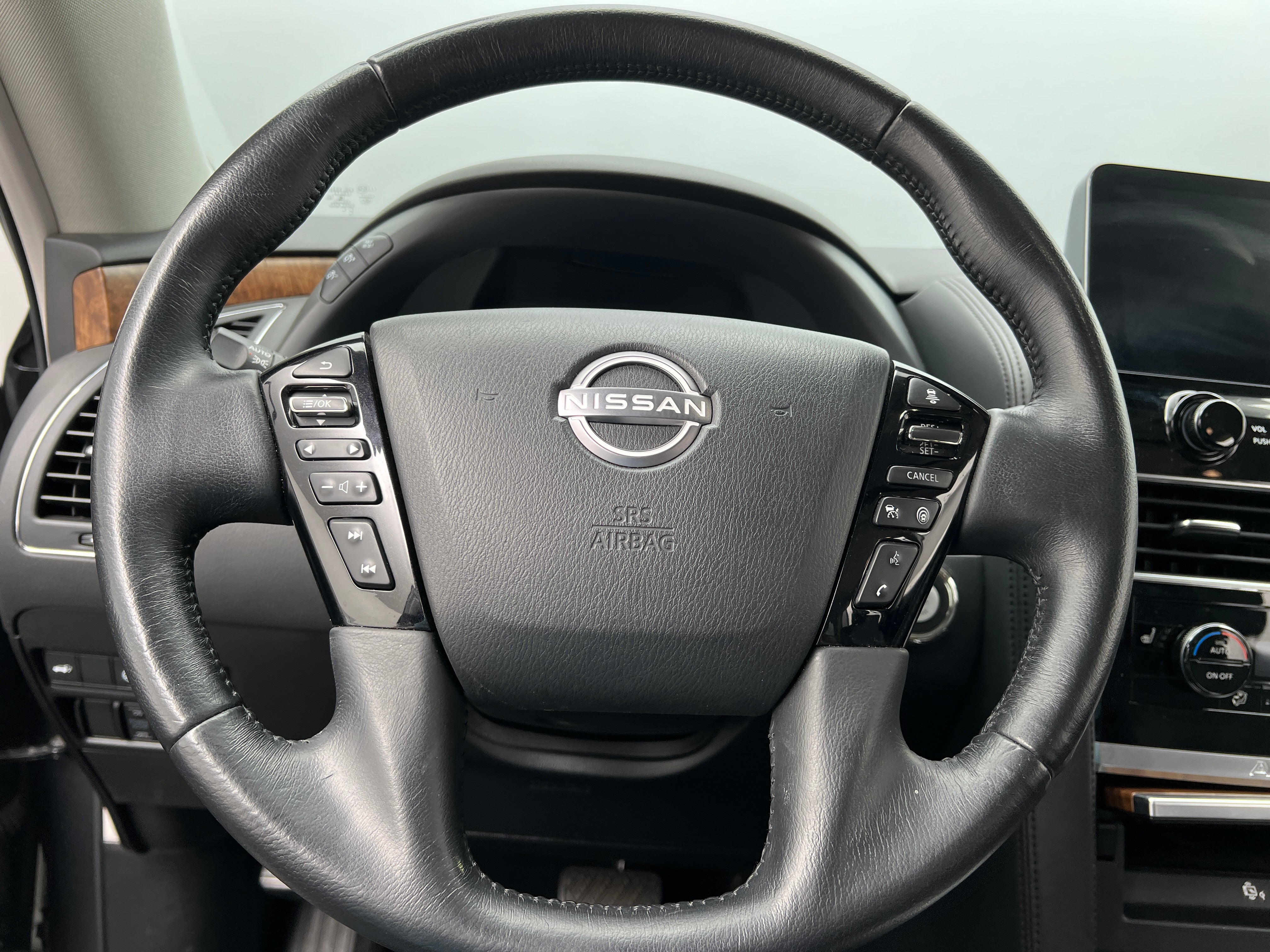 2023 Nissan Armada SL 4
