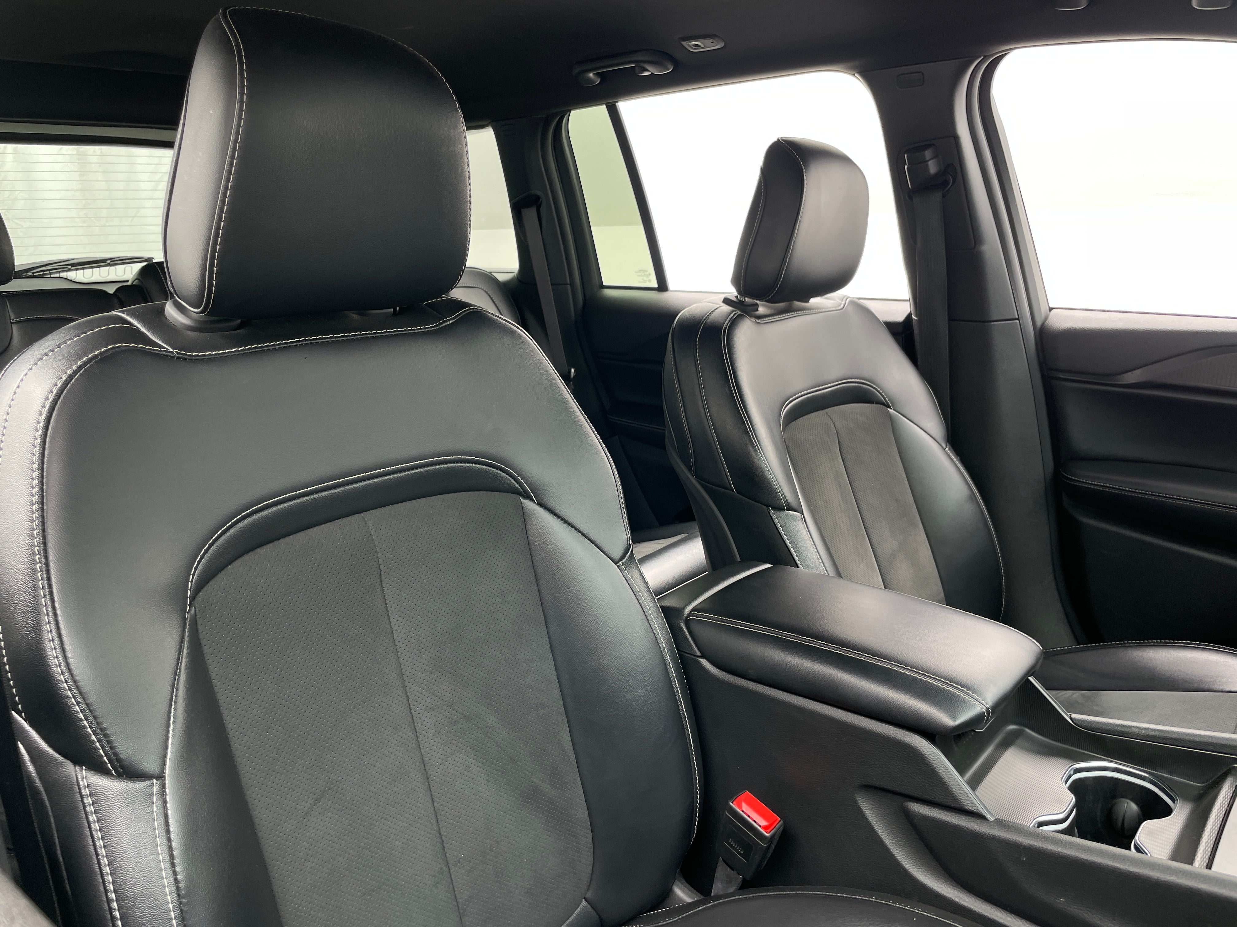 2024 Jeep Grand Cherokee Altitude 2