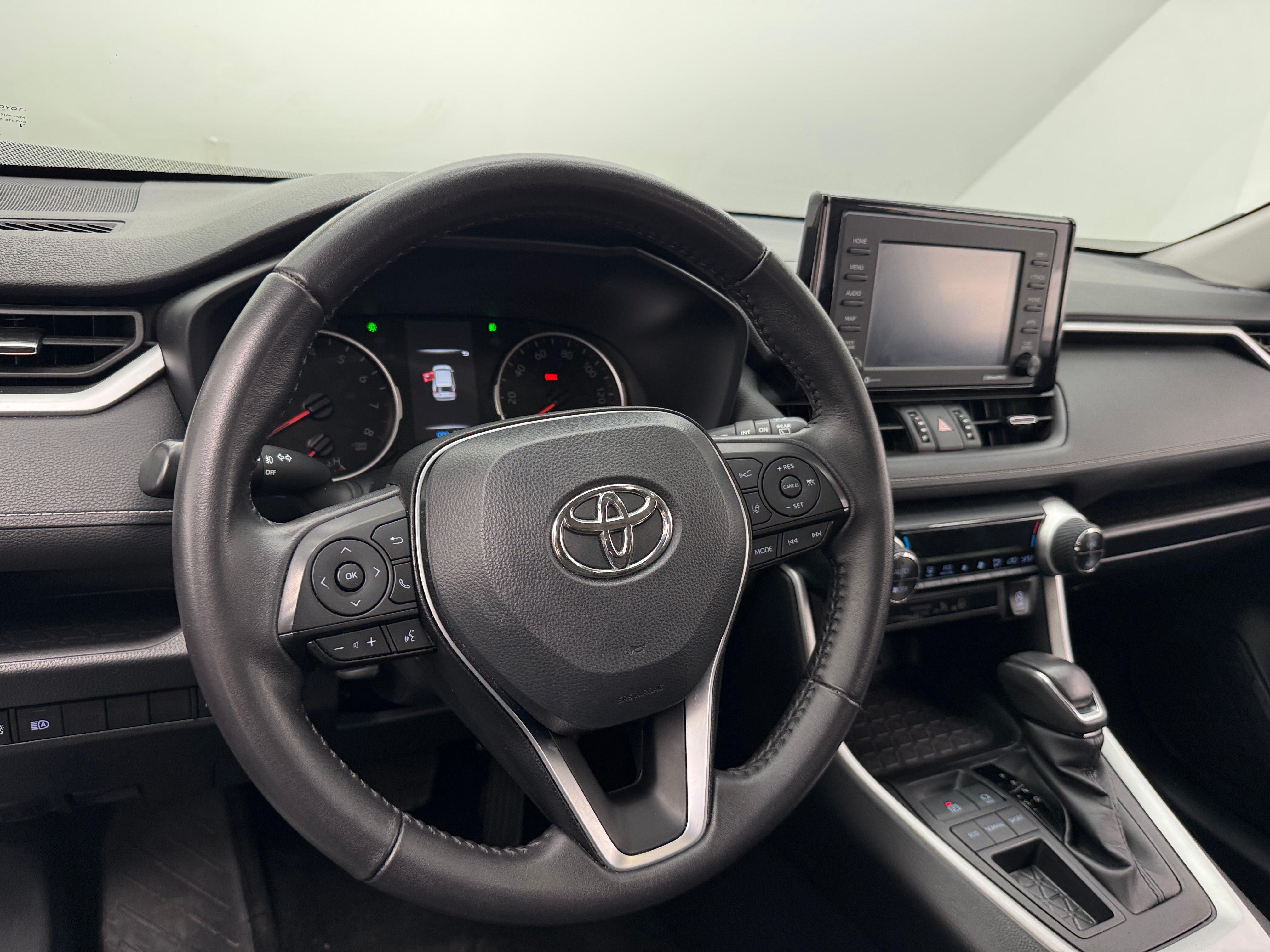 2022 Toyota RAV4 XLE Premium 5