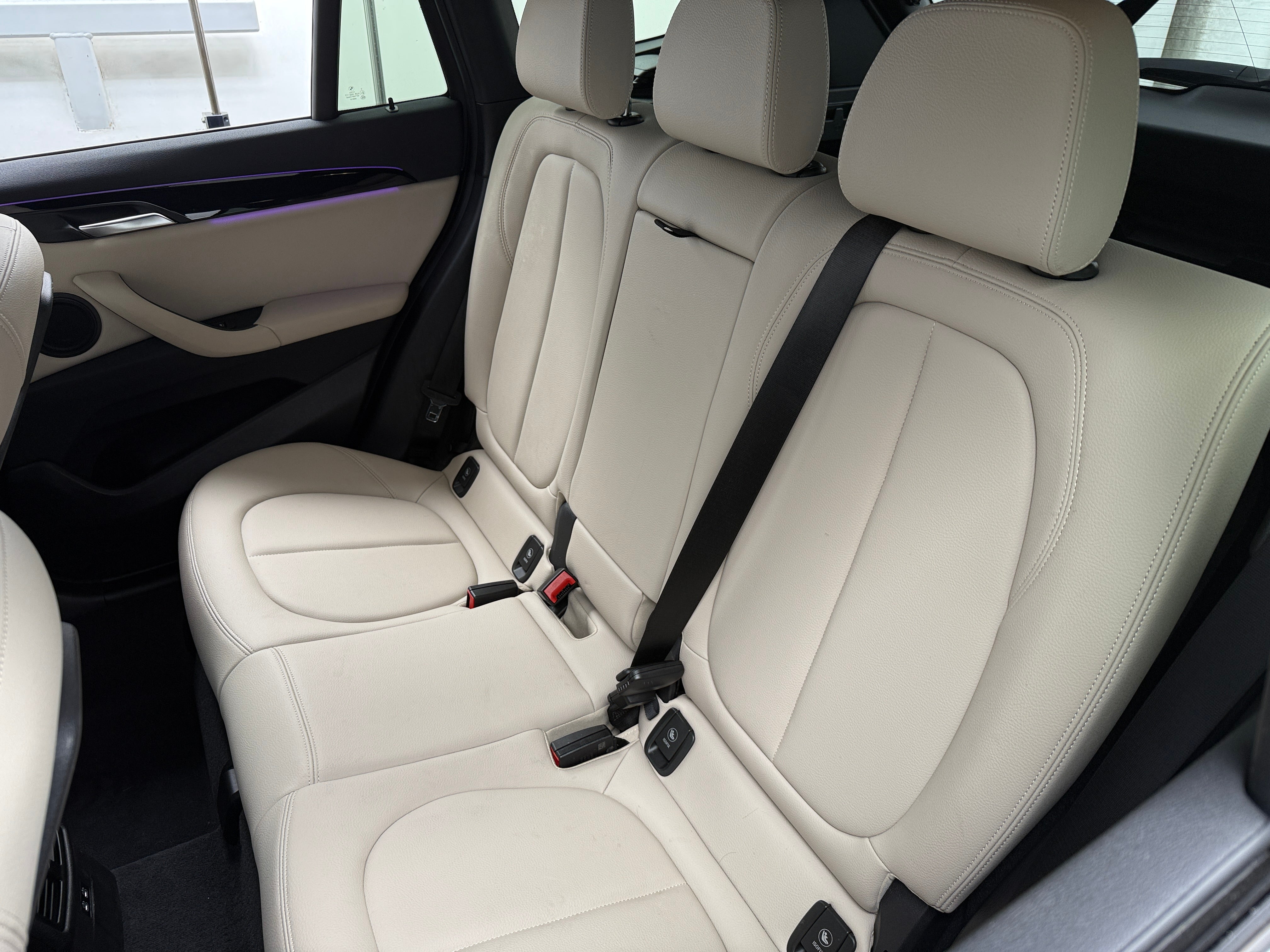 2022 BMW X1 xDrive28i 5